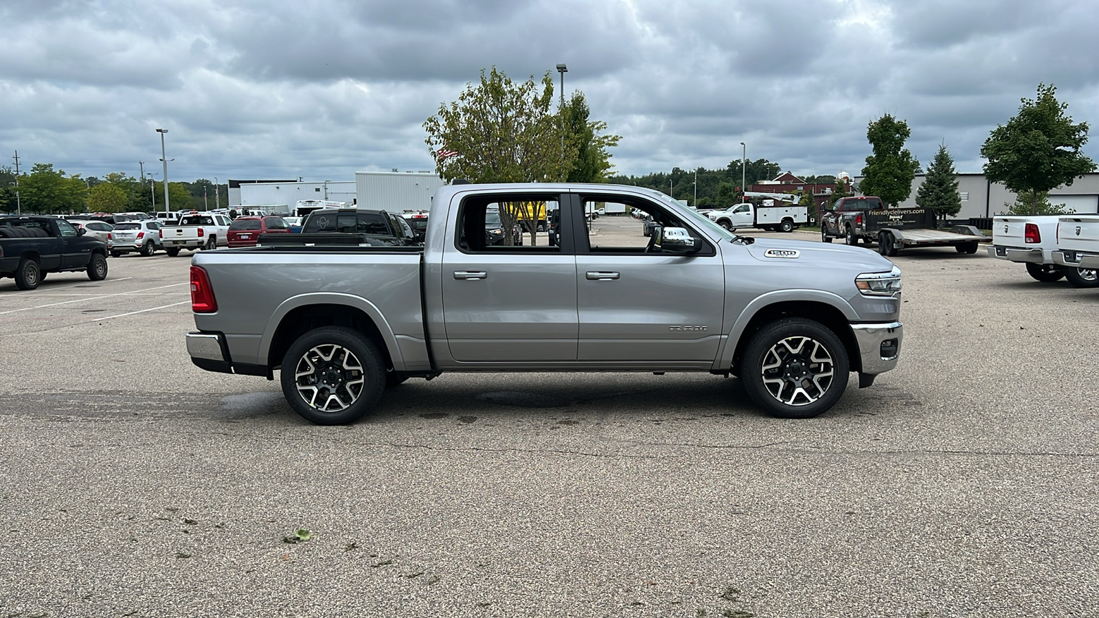 2025 Ram 1500 Laramie 3