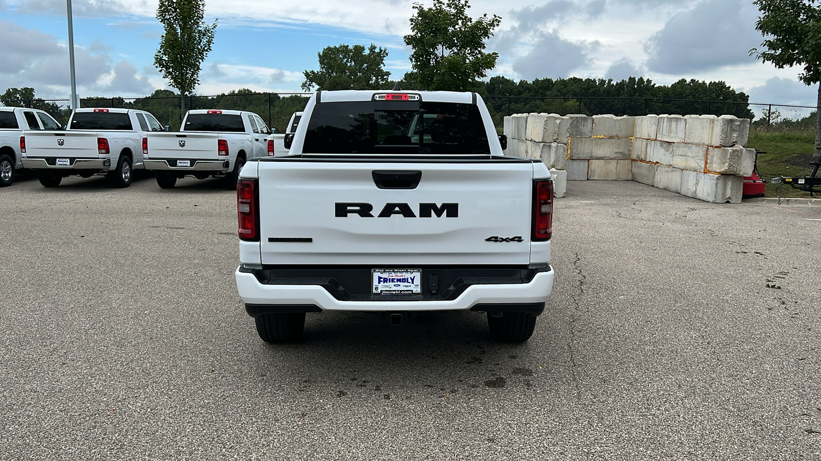 2025 Ram 1500 Big Horn/Lone Star 5