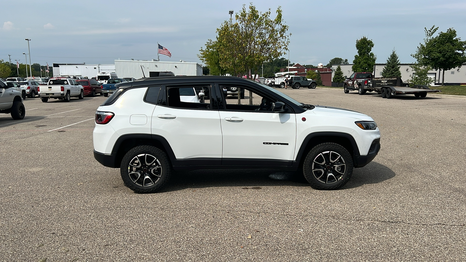 2025 Jeep Compass Trailhawk 3