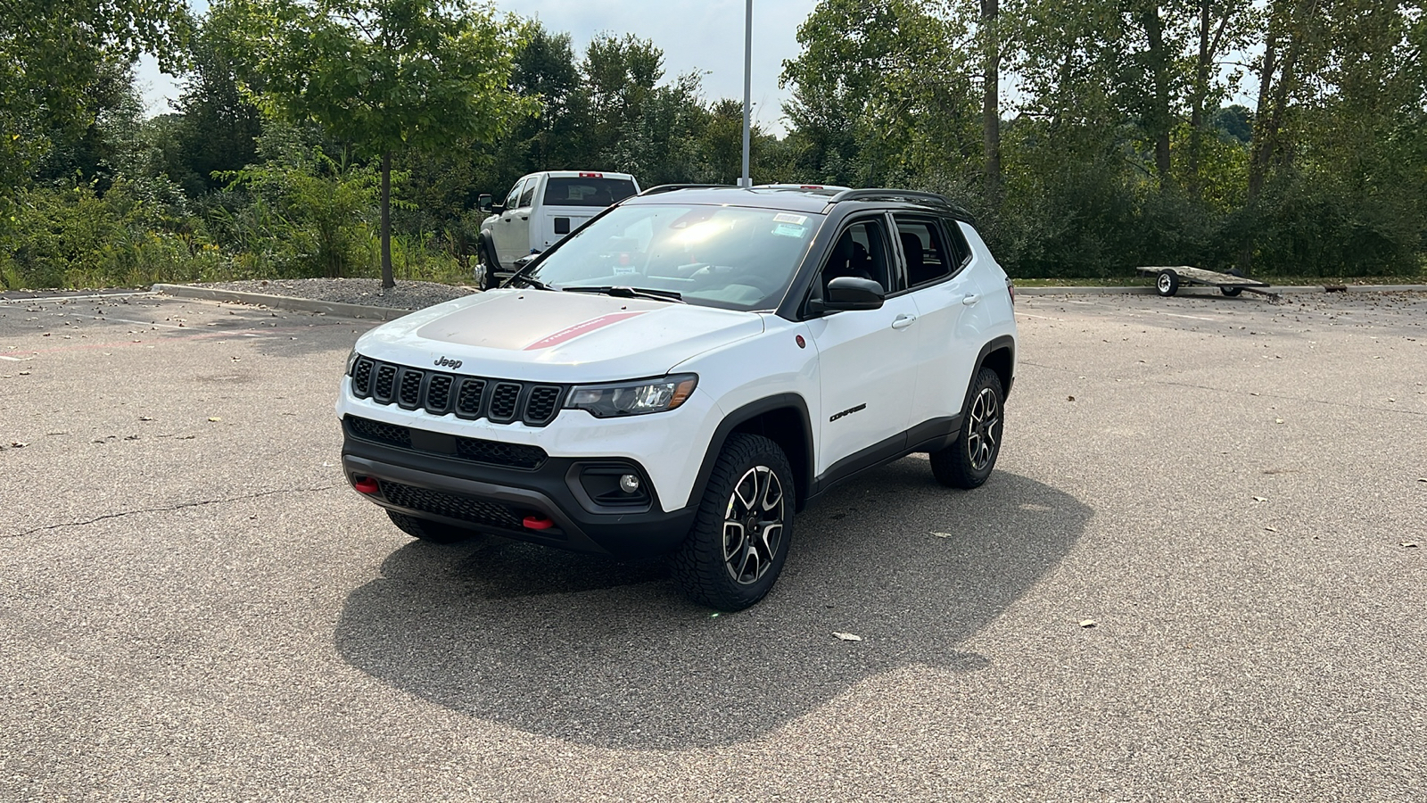 2025 Jeep Compass Trailhawk 8