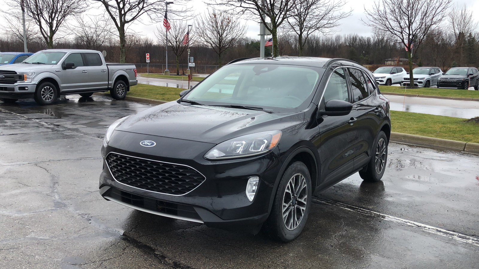 2020 Ford Escape SEL 2