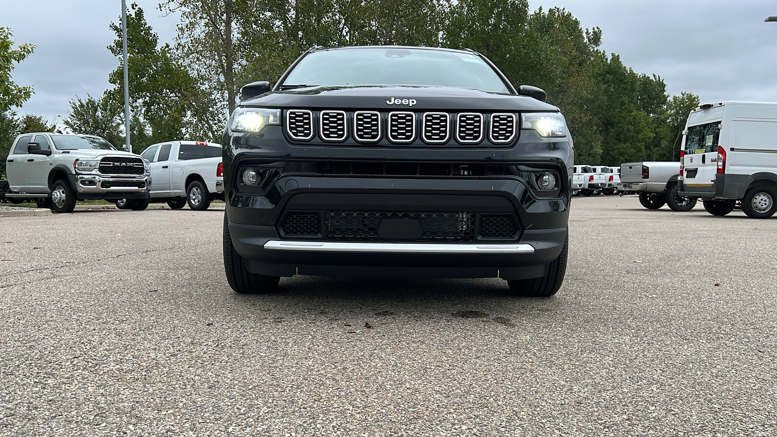 2025 Jeep Compass Limited 12