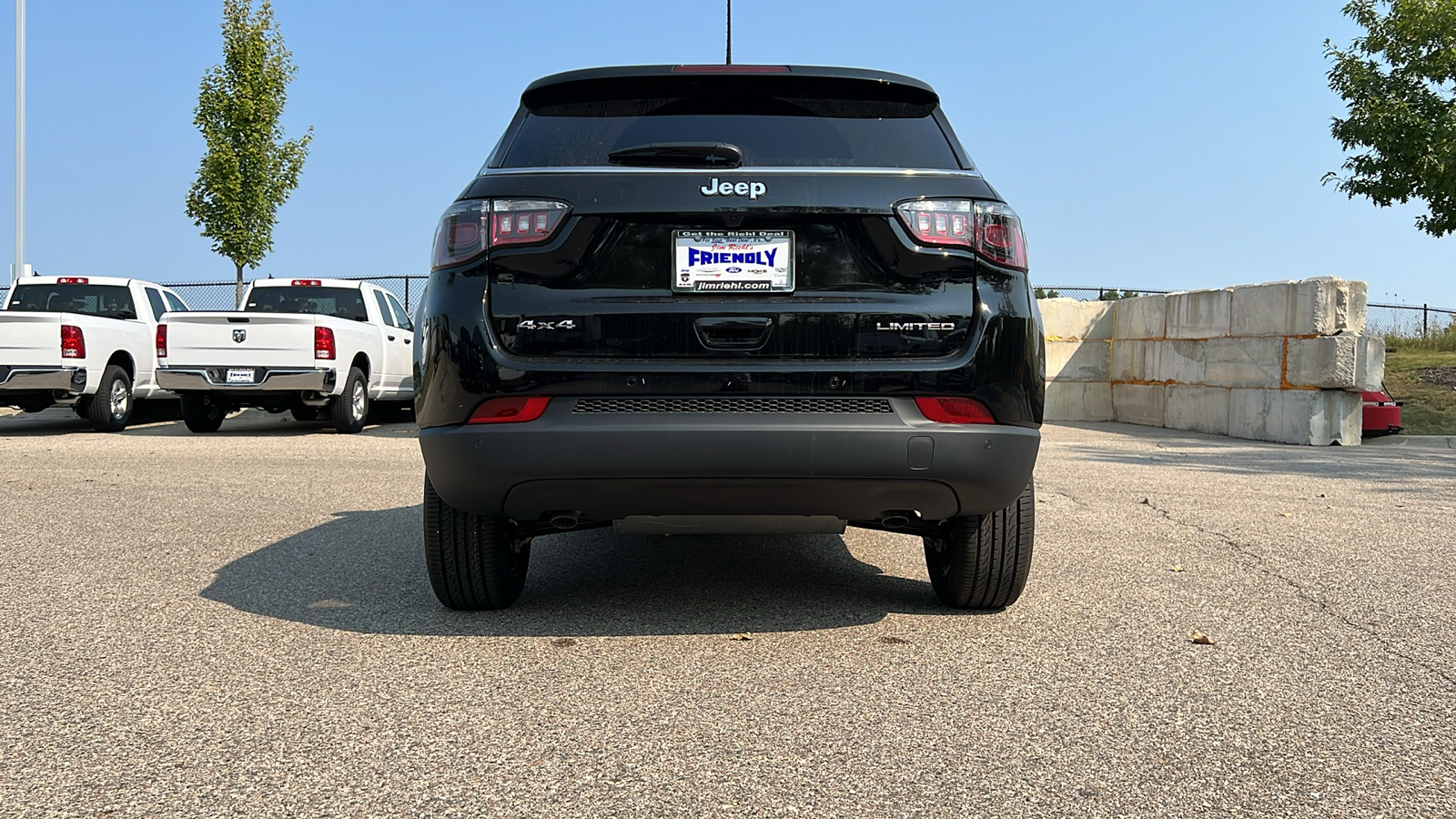 2025 Jeep Compass Limited 16