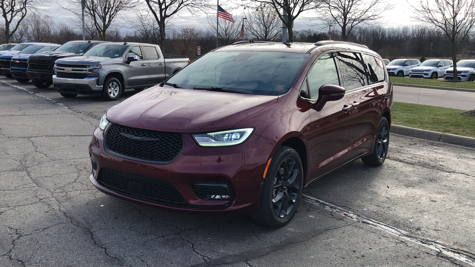 2021 Chrysler Pacifica Touring L 4