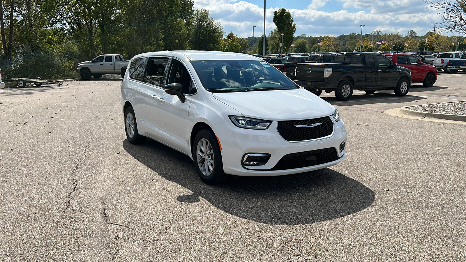 2025 Chrysler Pacifica  2