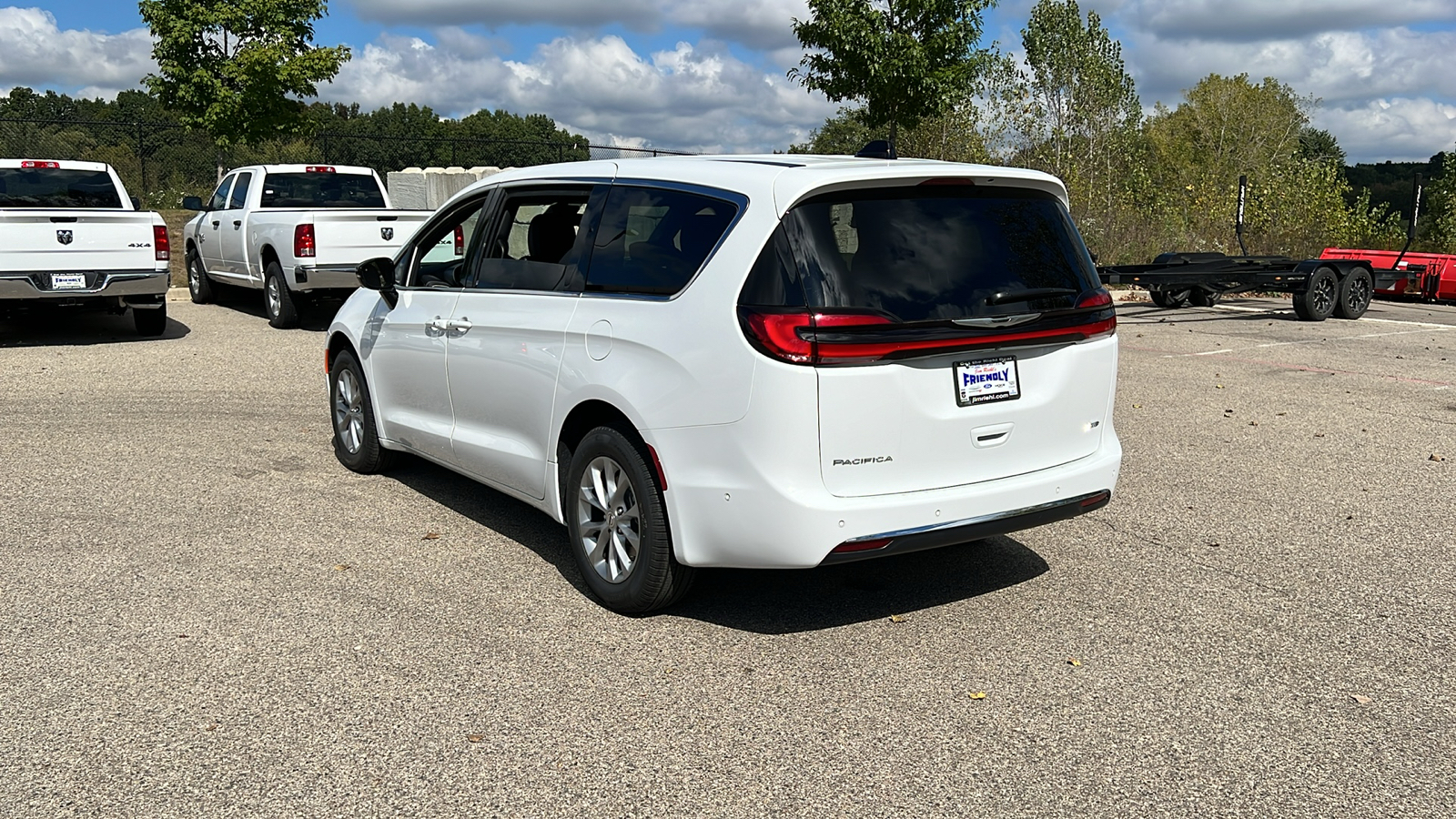 2025 Chrysler Pacifica  6