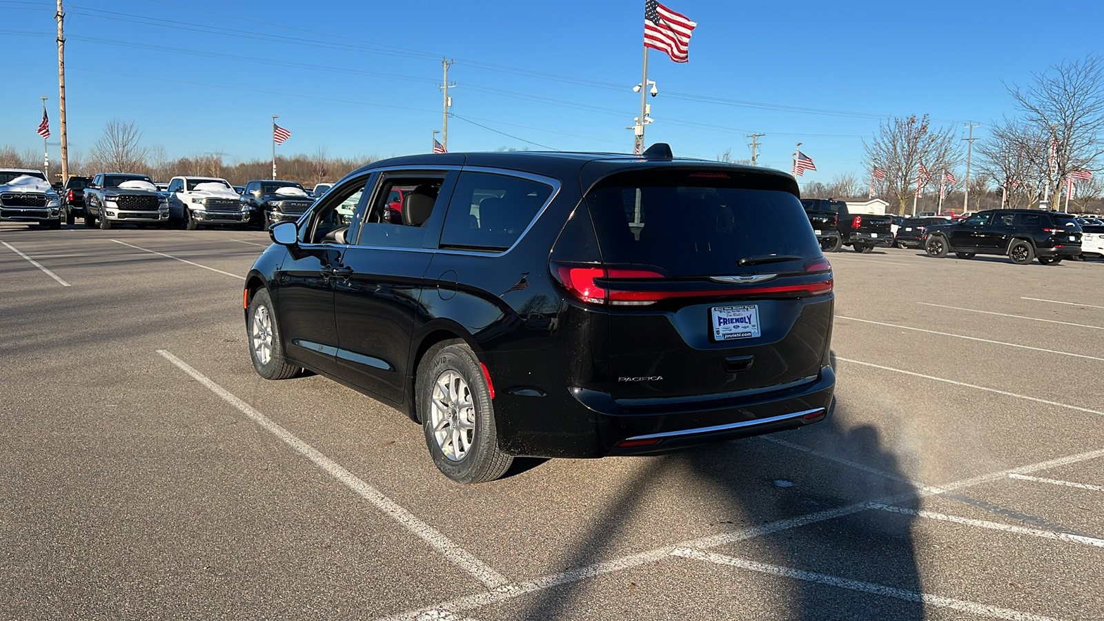 2025 Chrysler Pacifica  9