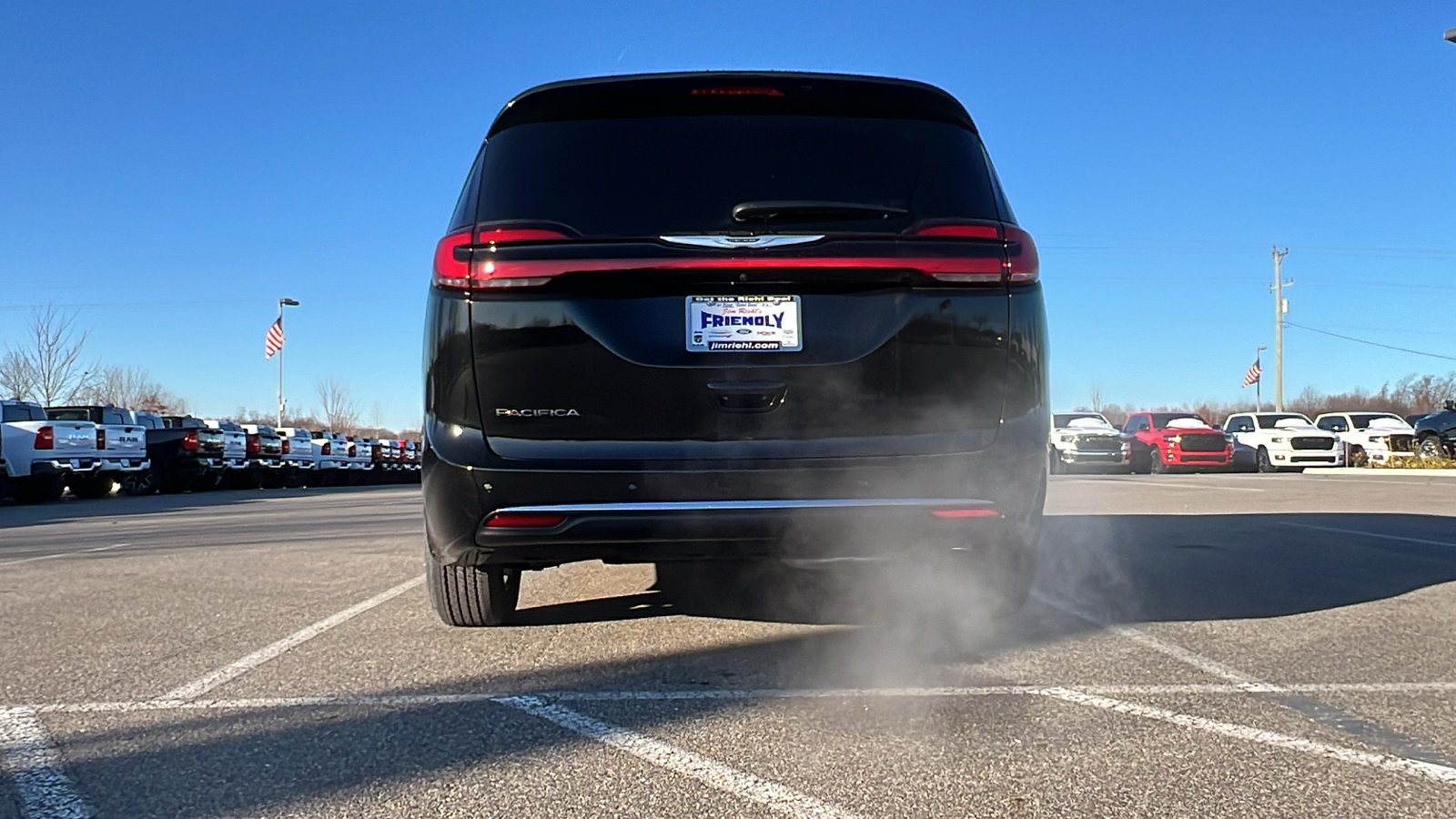 2025 Chrysler Pacifica  17