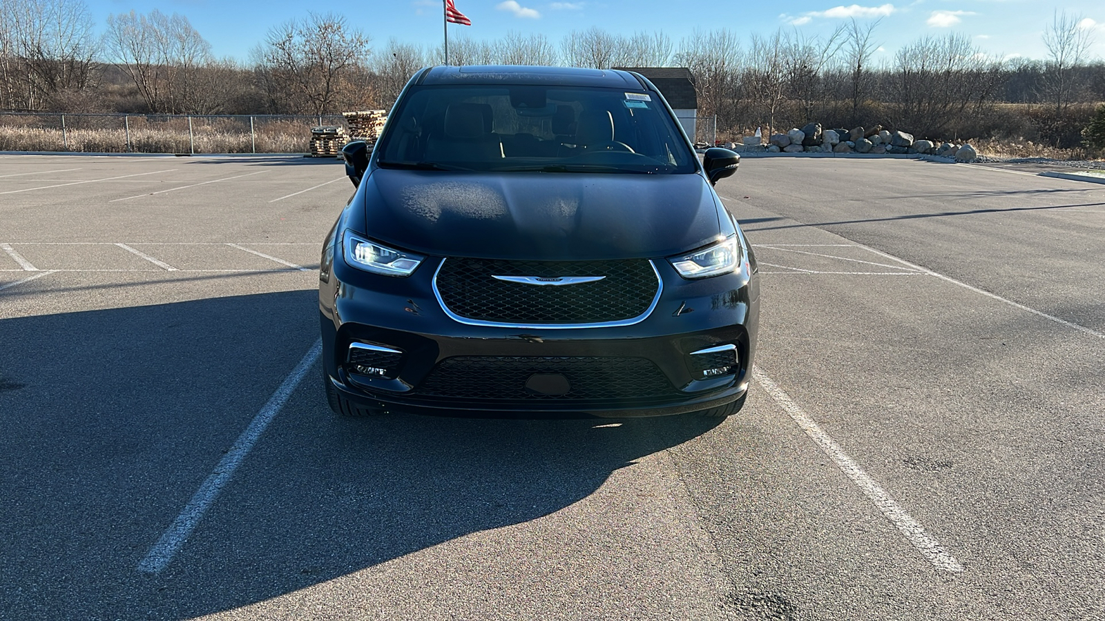 2025 Chrysler Pacifica  10