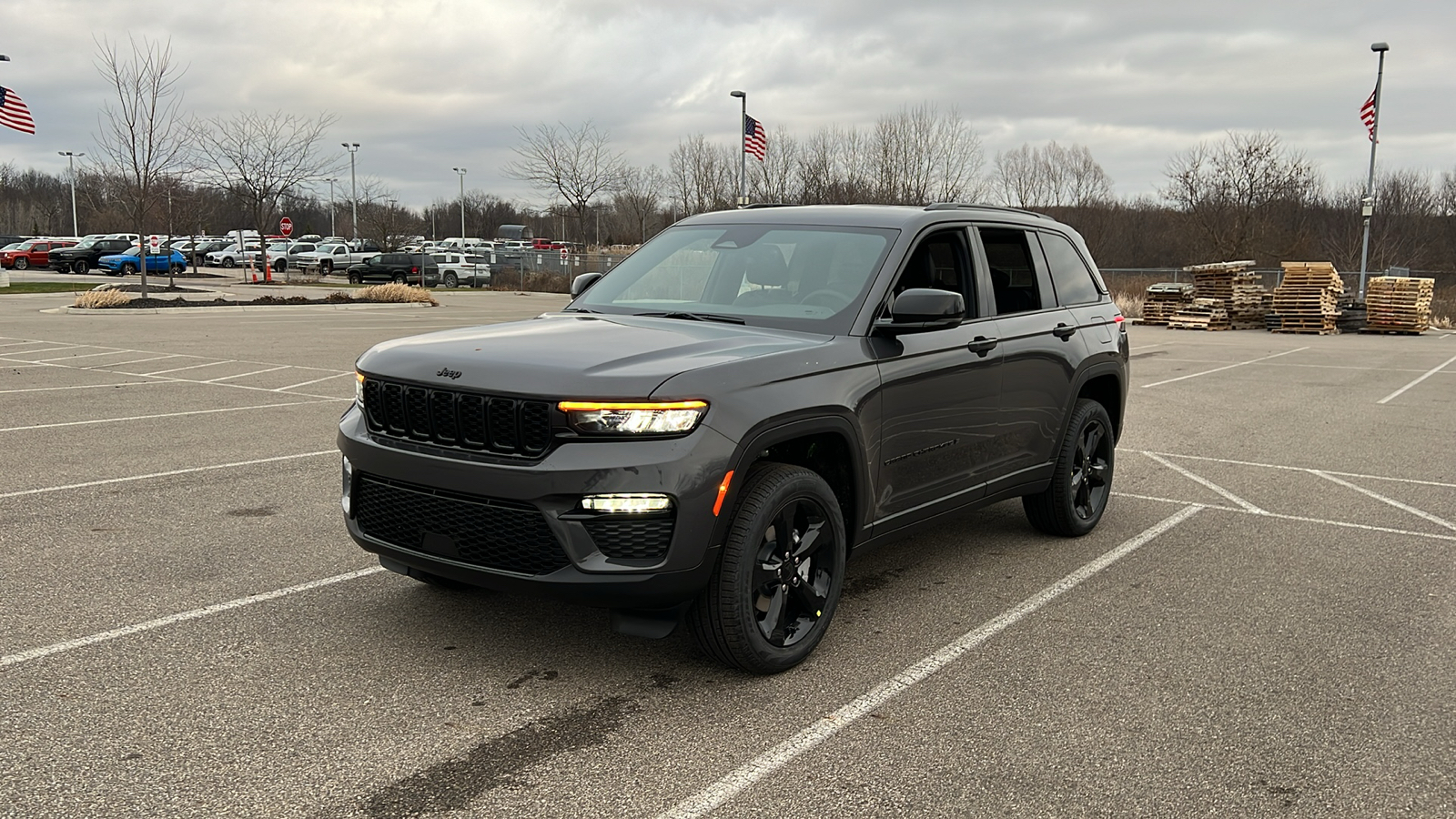 2025 Jeep Grand Cherokee Limited 8