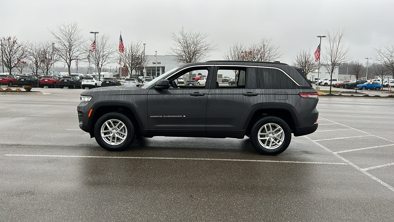 2025 Jeep Grand Cherokee Laredo 7