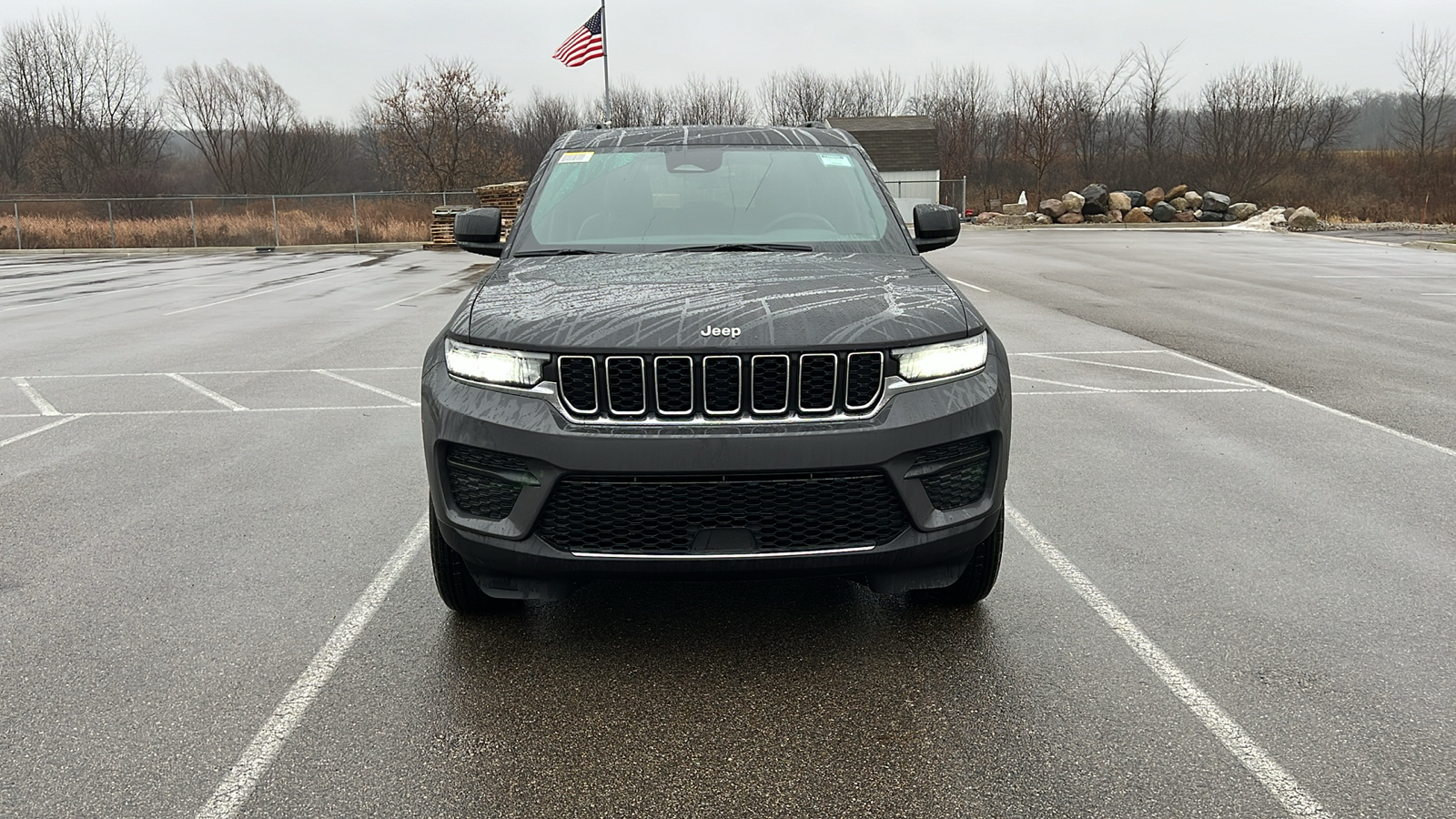 2025 Jeep Grand Cherokee Laredo 9