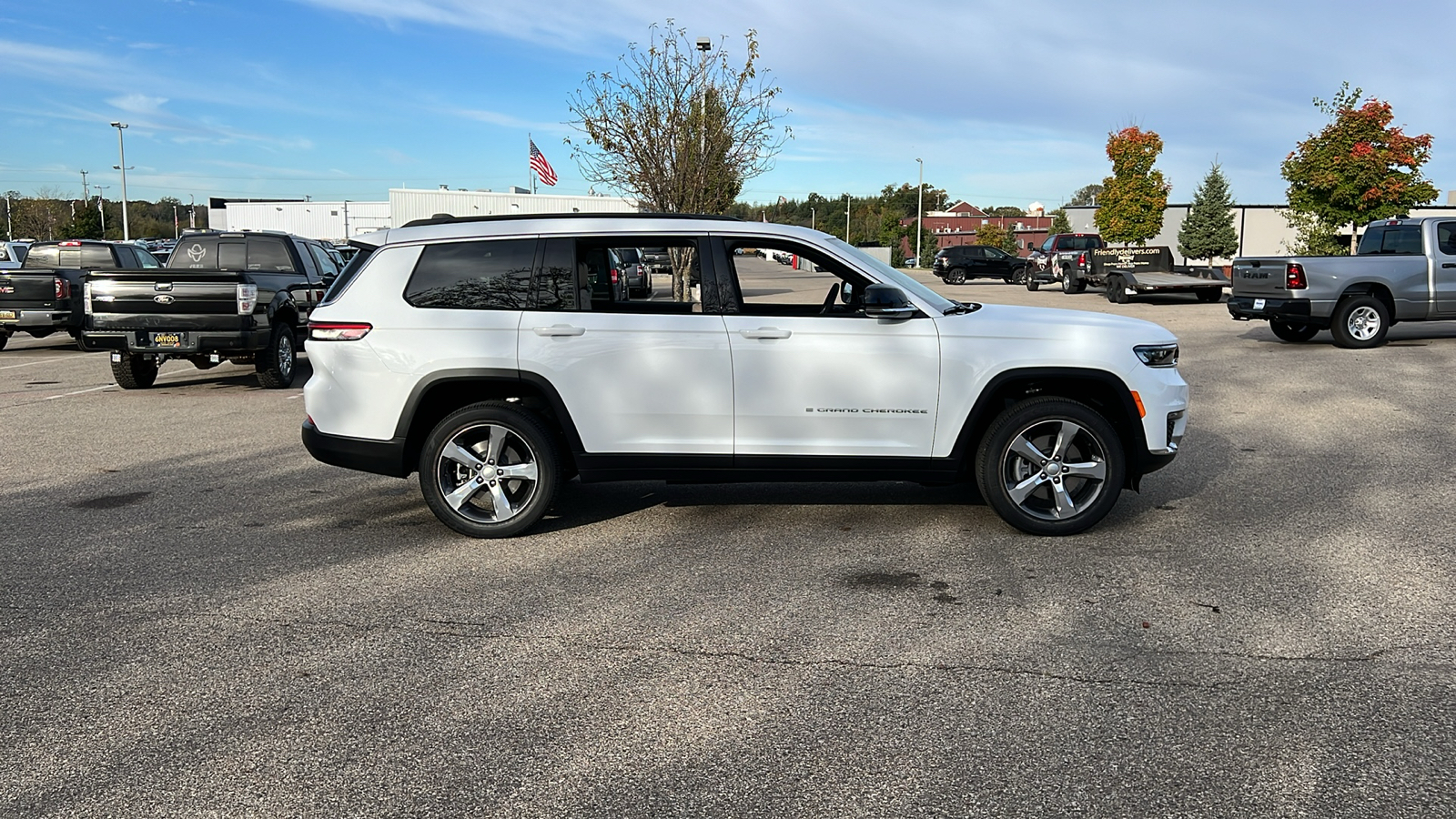 2025 Jeep Grand Cherokee L Limited 3