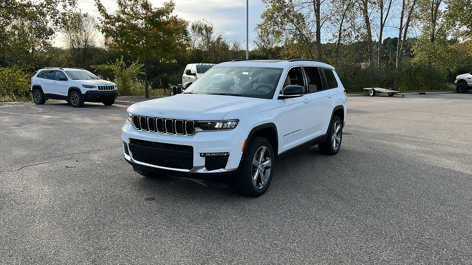 2025 Jeep Grand Cherokee L Limited 8