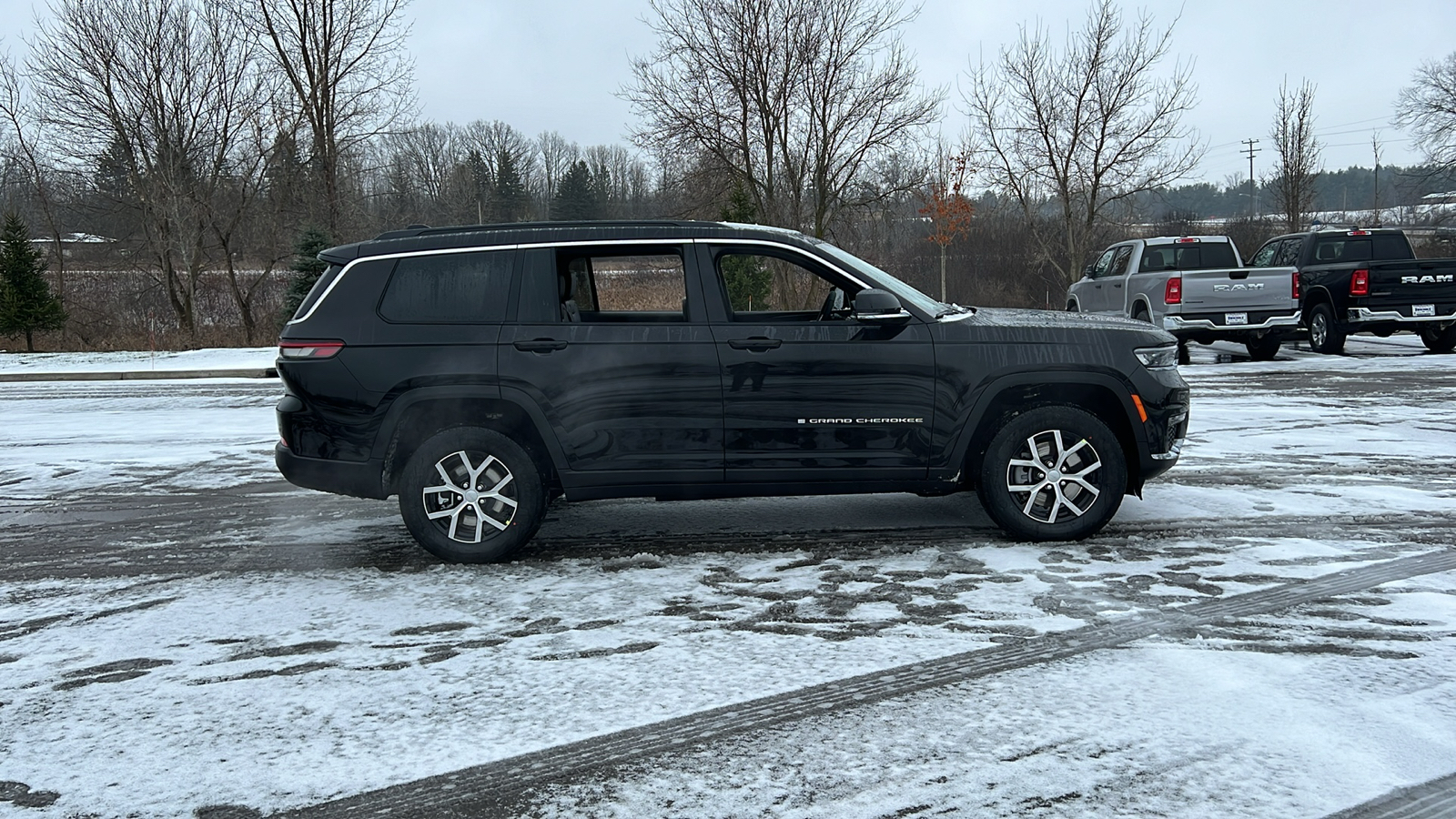 2025 Jeep Grand Cherokee L Limited 3