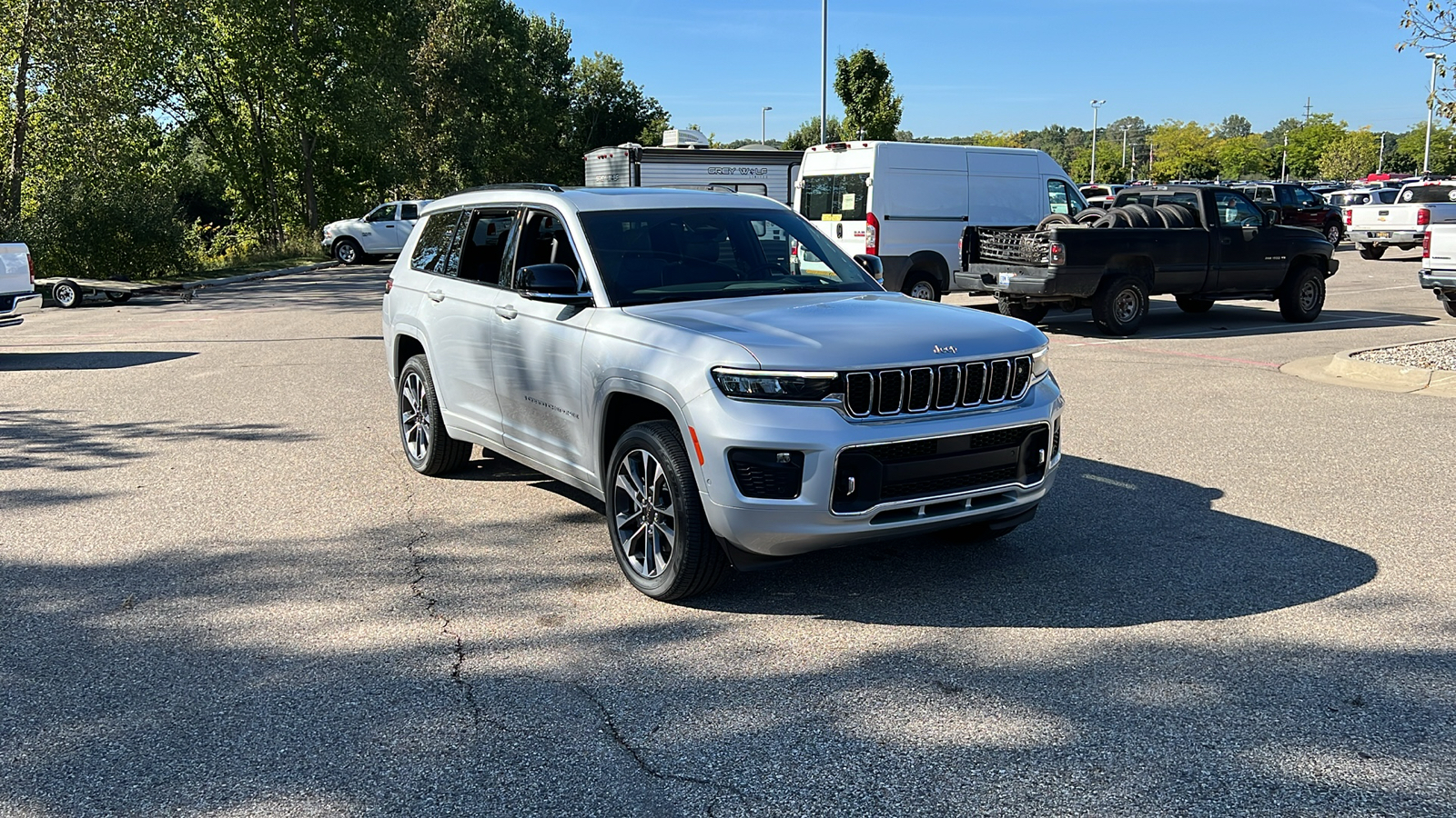 2024 Jeep Grand Cherokee L Overland 2