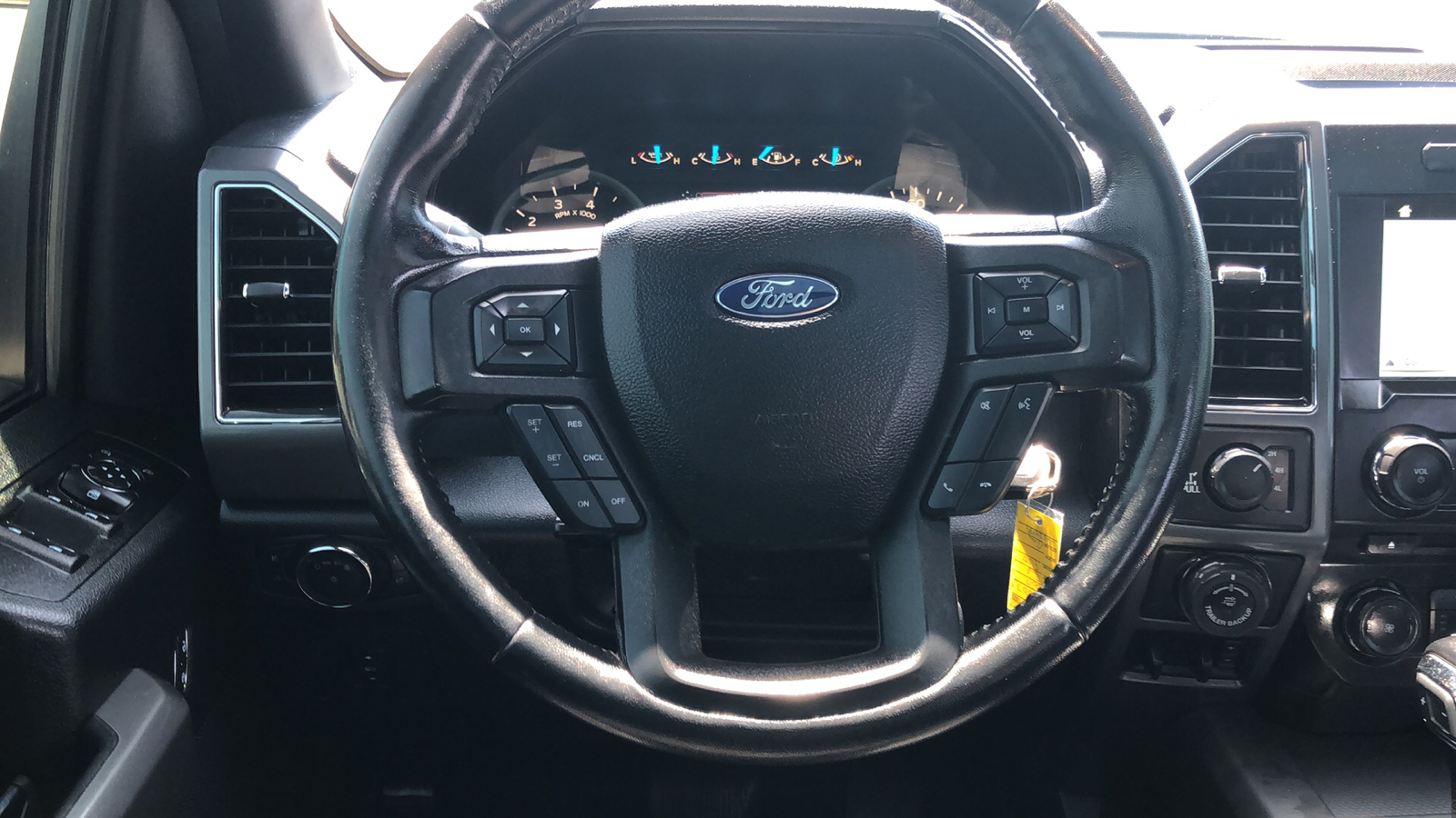 2017 Ford F-150 XLT 27