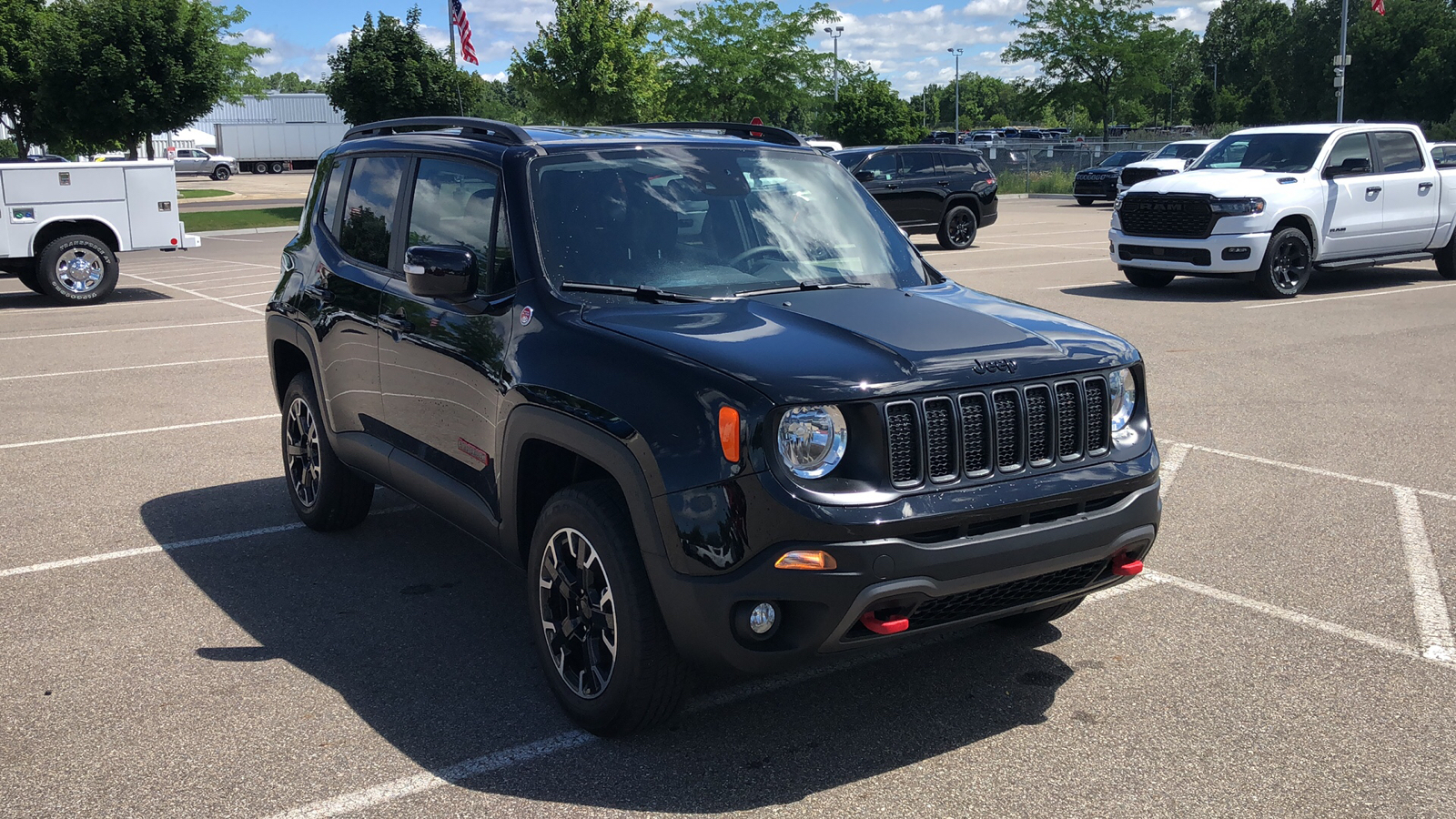 2023 Jeep Renegade Trailhawk 8