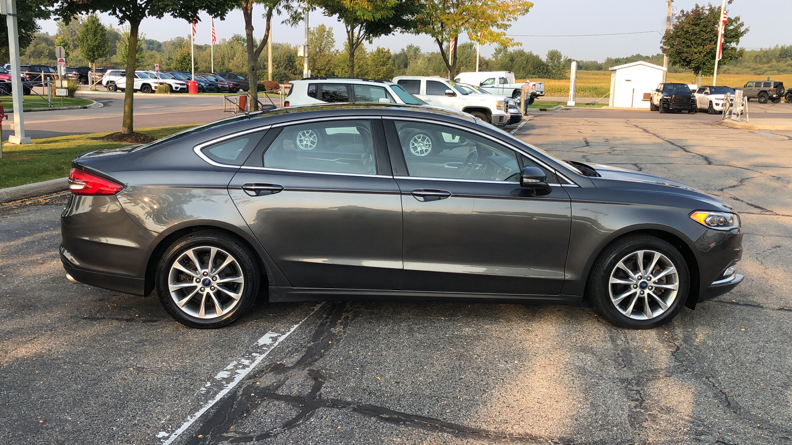 2017 Ford Fusion SE 7