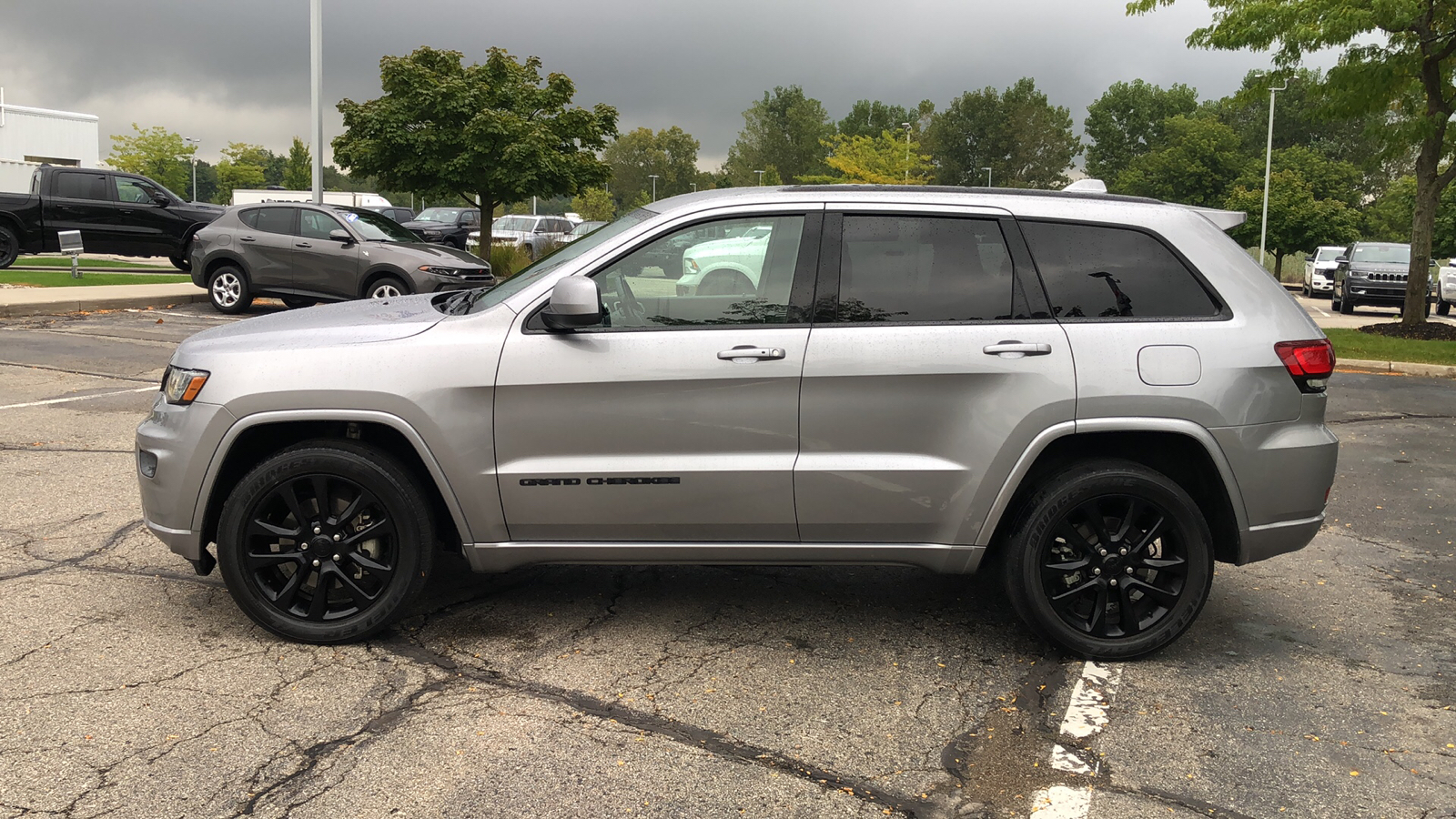 2021 Jeep Grand Cherokee Laredo X 3