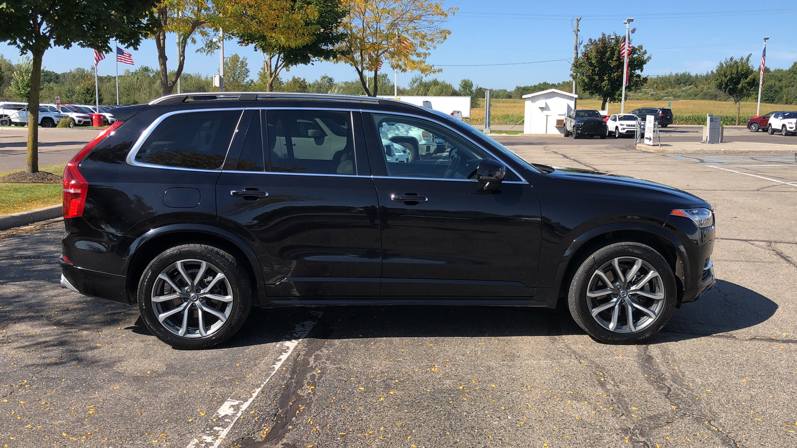 2019 Volvo XC90 T5 Momentum 7