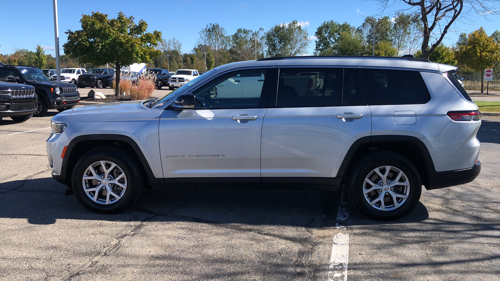 2021 Jeep Grand Cherokee L Limited 3