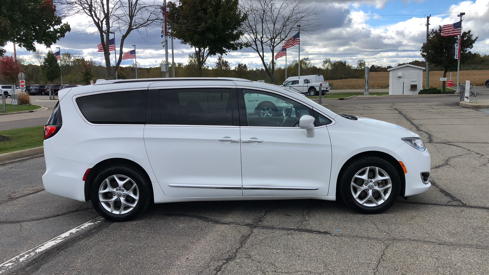 2020 Chrysler Pacifica Touring L 7