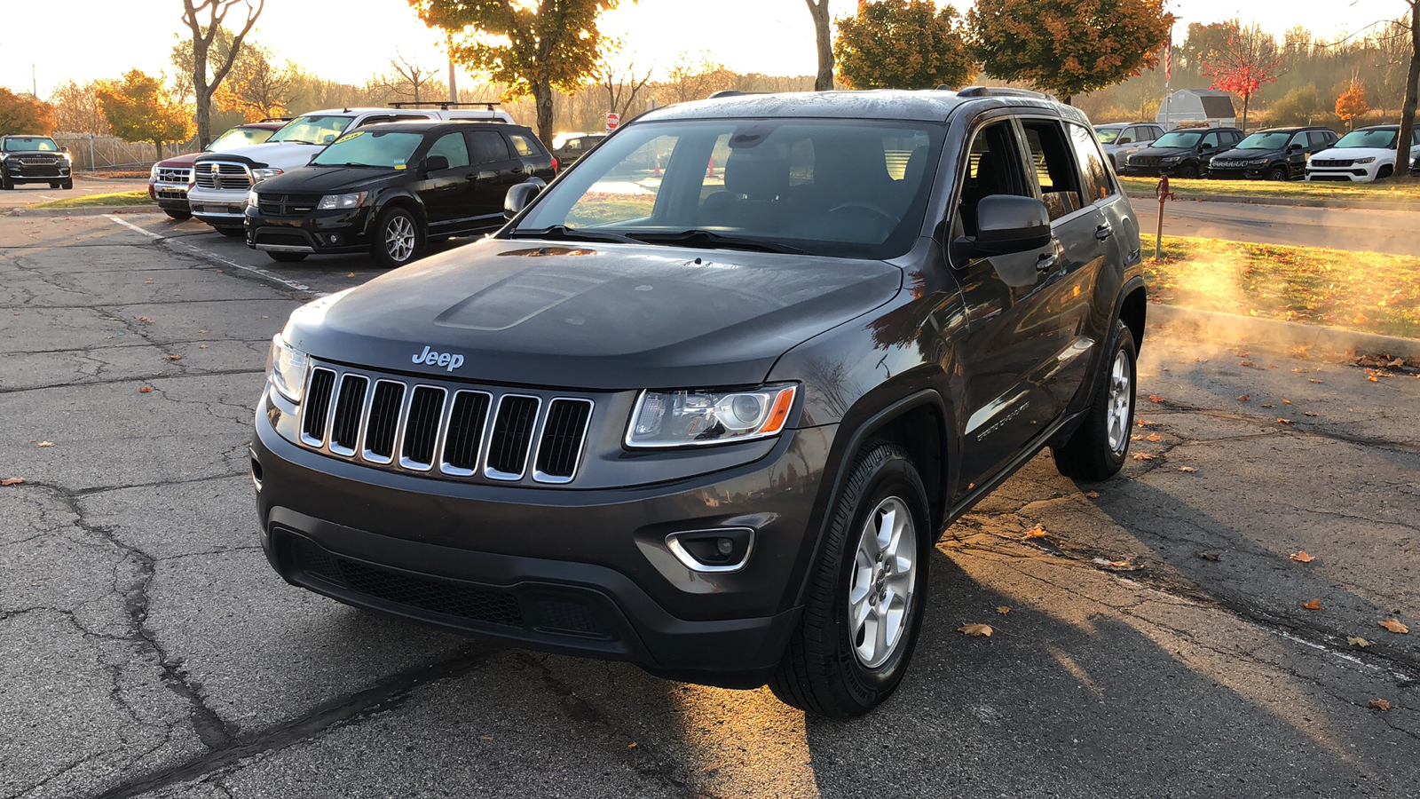 2014 Jeep Grand Cherokee Laredo 2