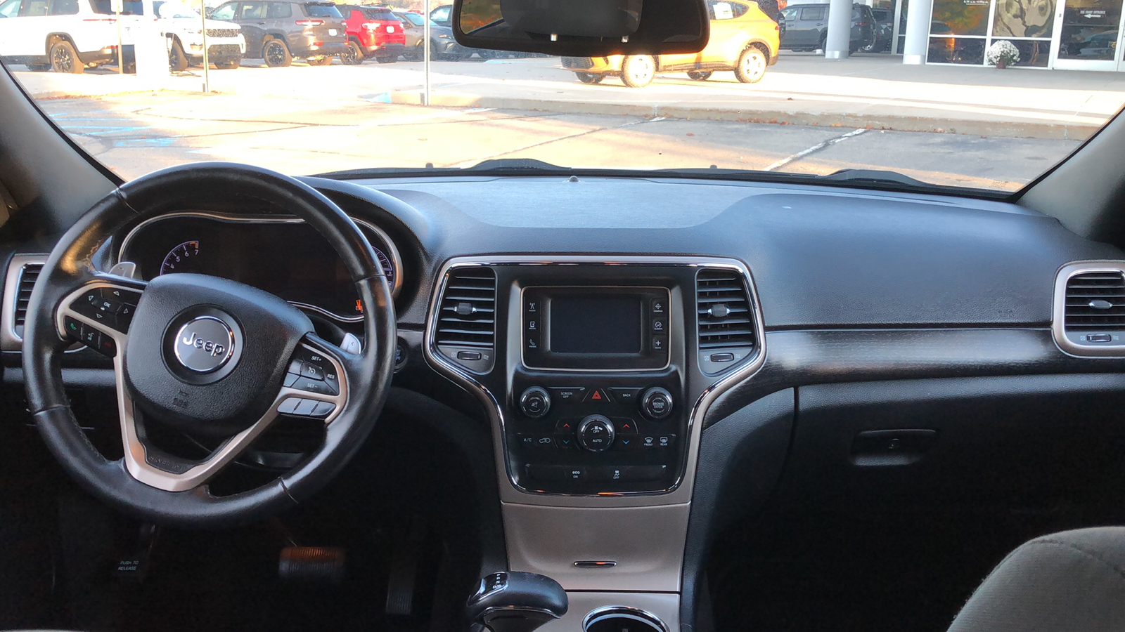 2014 Jeep Grand Cherokee Laredo 26