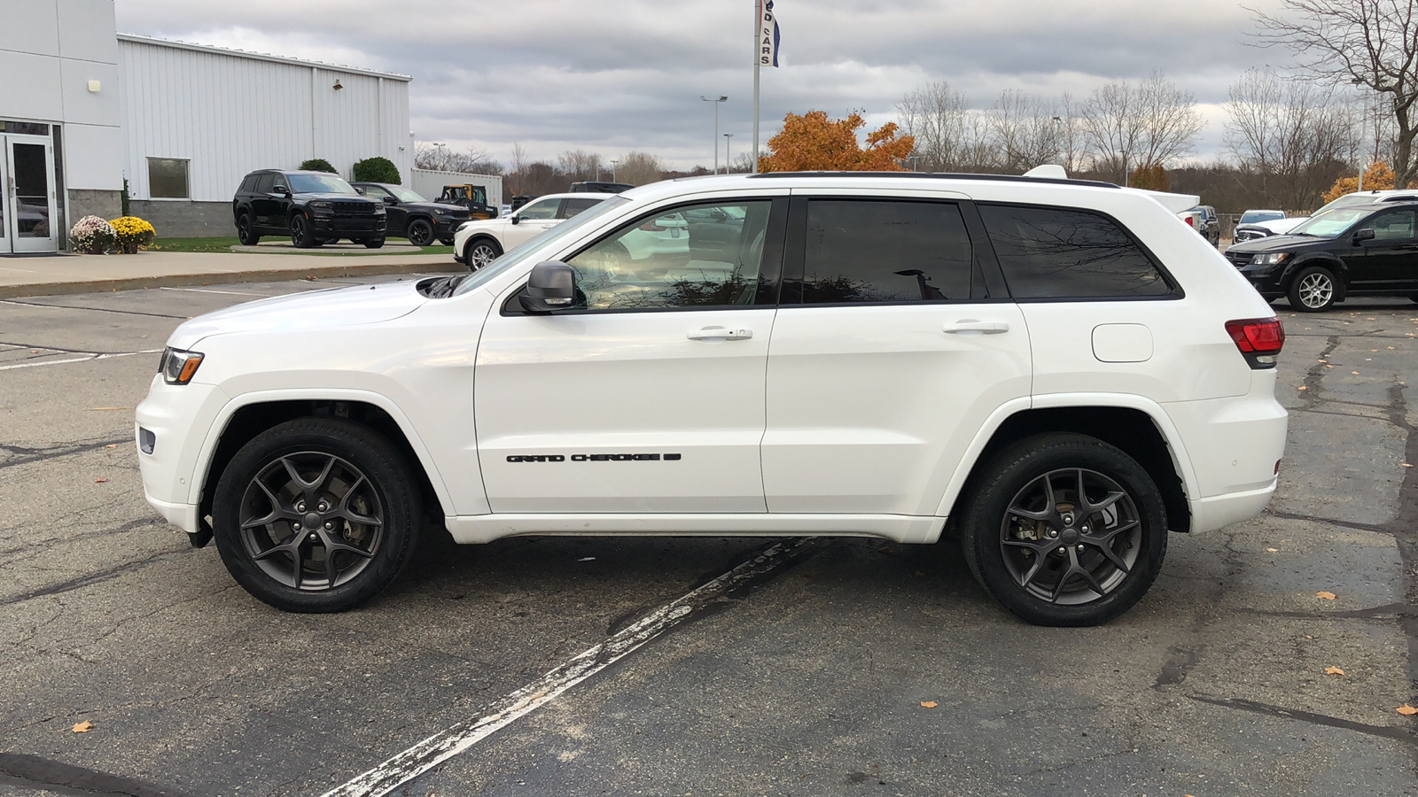 2021 Jeep Grand Cherokee 80th Anniversary Edition 3