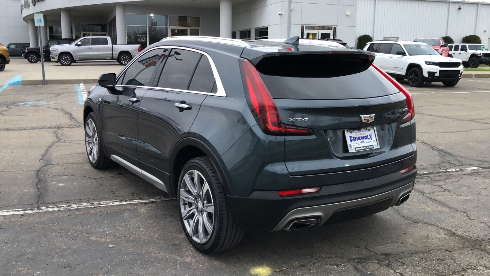 2019 Cadillac XT4 Premium Luxury 2