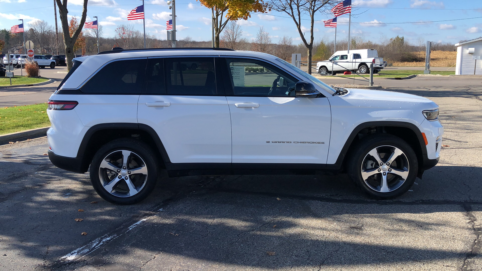 2023 Jeep Grand Cherokee Limited 7