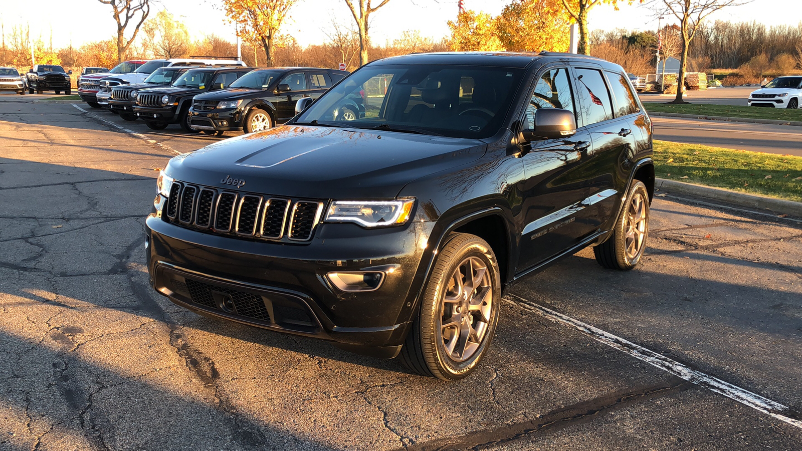 2021 Jeep Grand Cherokee 80th Anniversary Edition 3