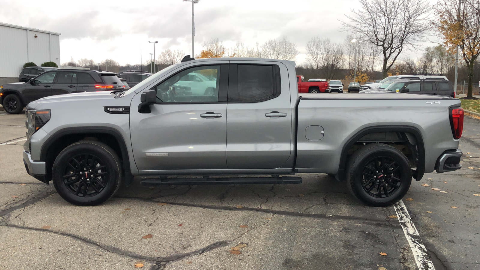 2023 GMC Sierra 1500 Elevation 3