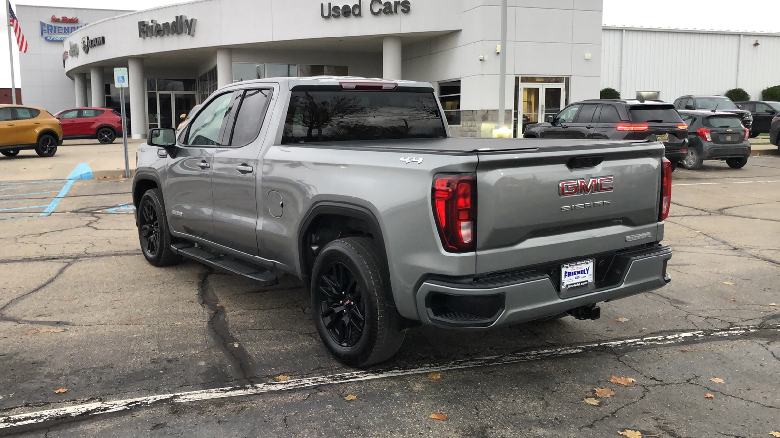 2023 GMC Sierra 1500 Elevation 4