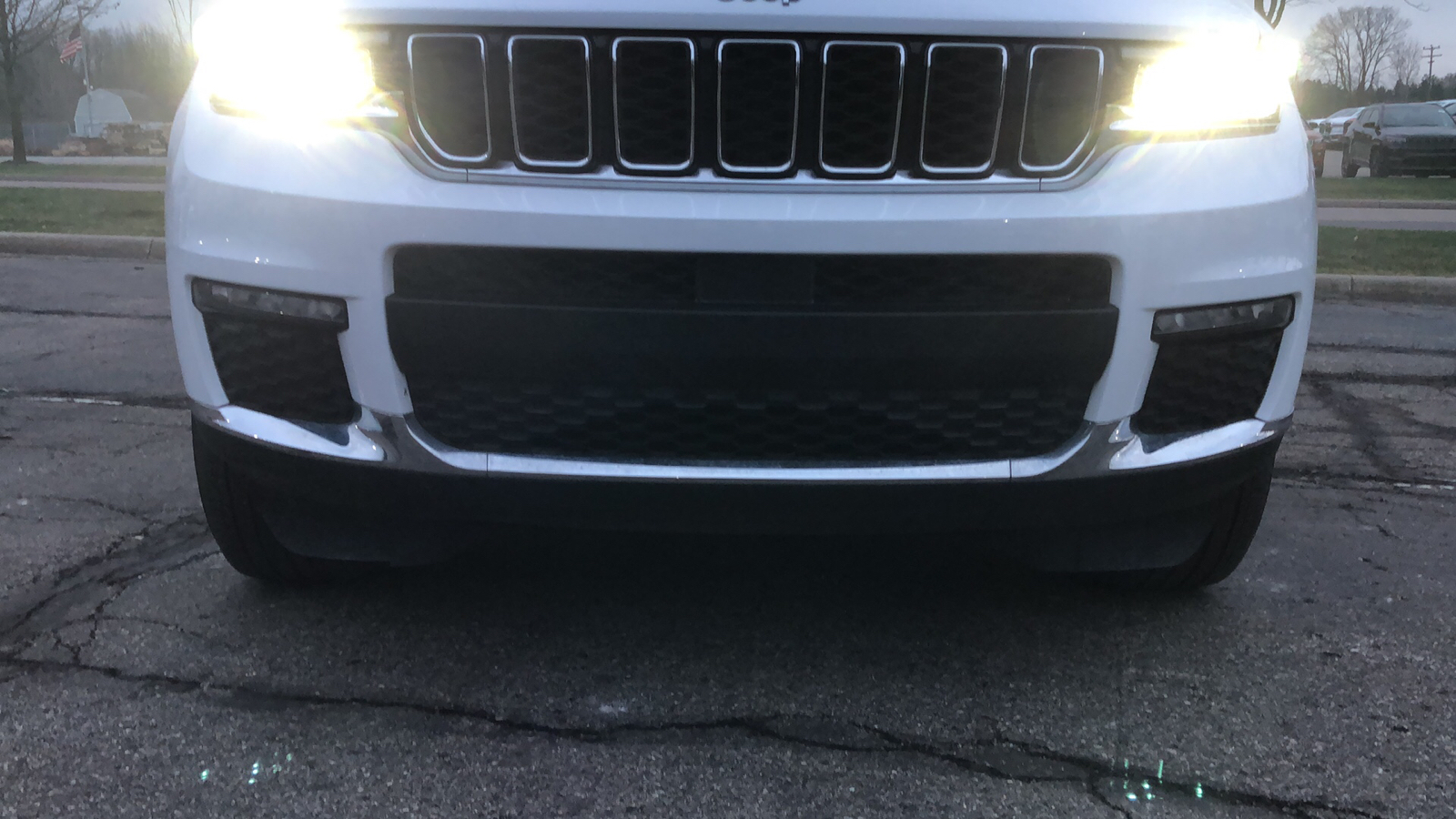 2022 Jeep Grand Cherokee L Limited 11