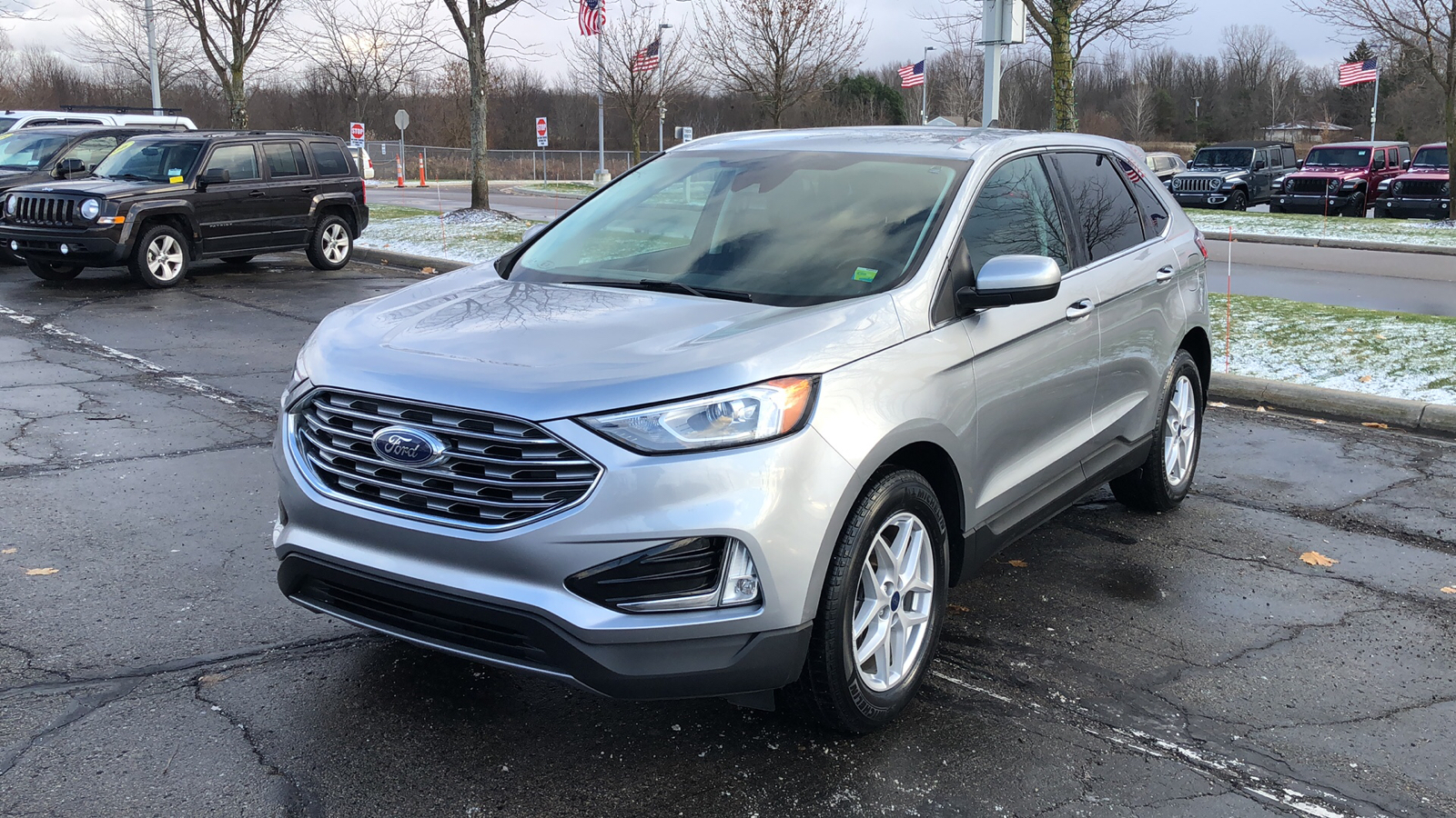 2022 Ford Edge SEL 2