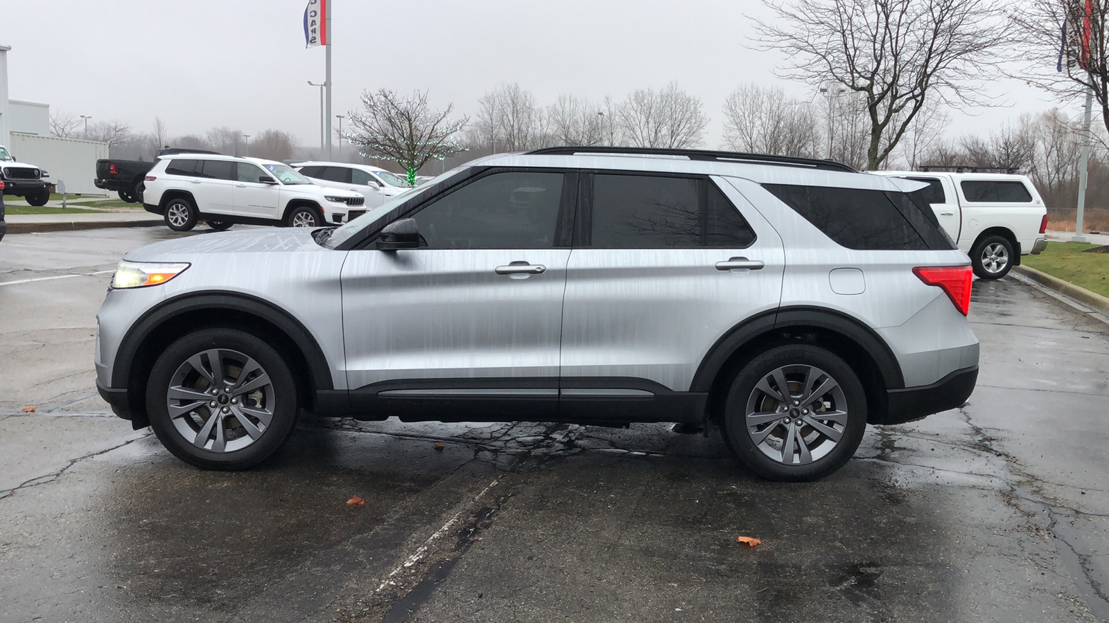 2022 Ford Explorer XLT 3