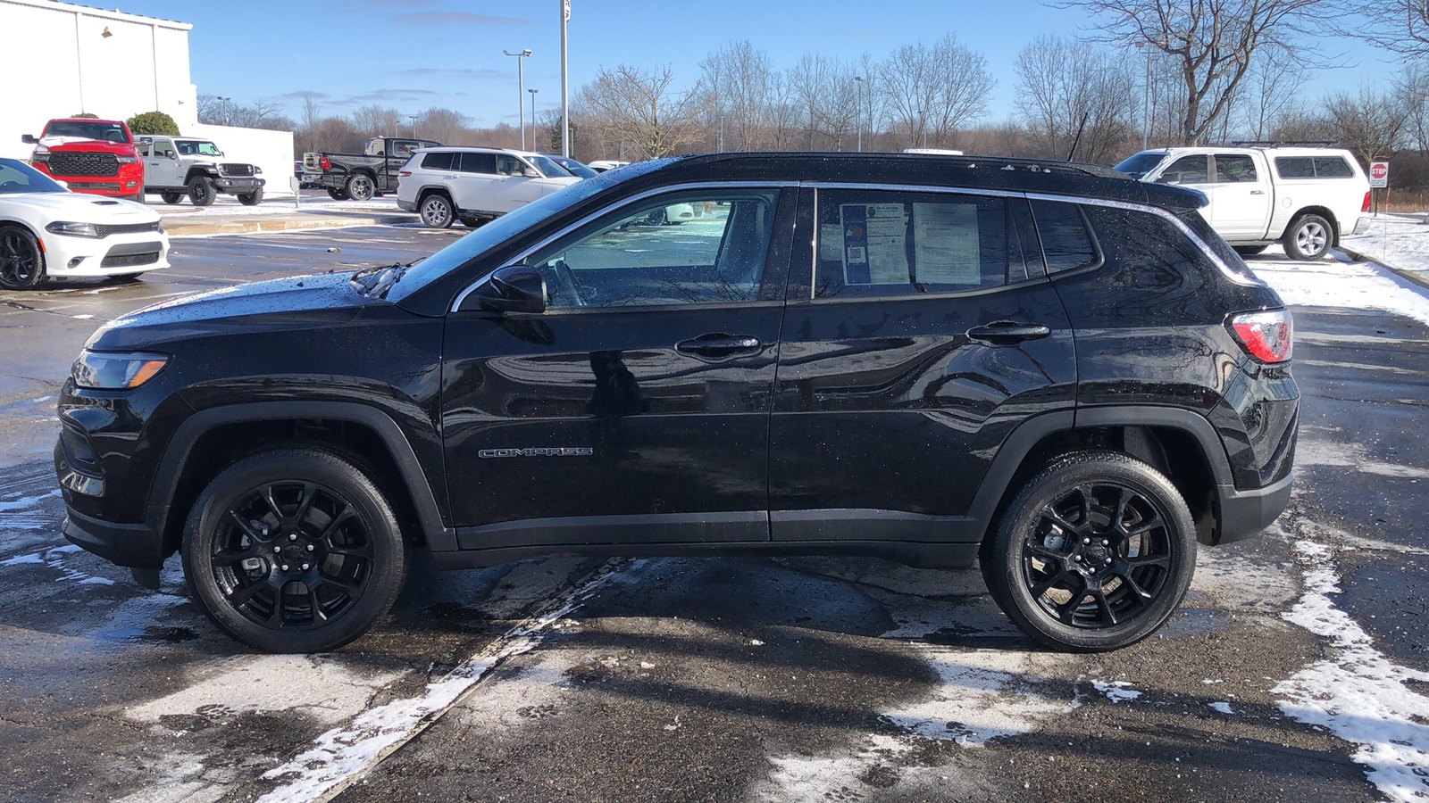 2022 Jeep Compass Latitude Lux 3