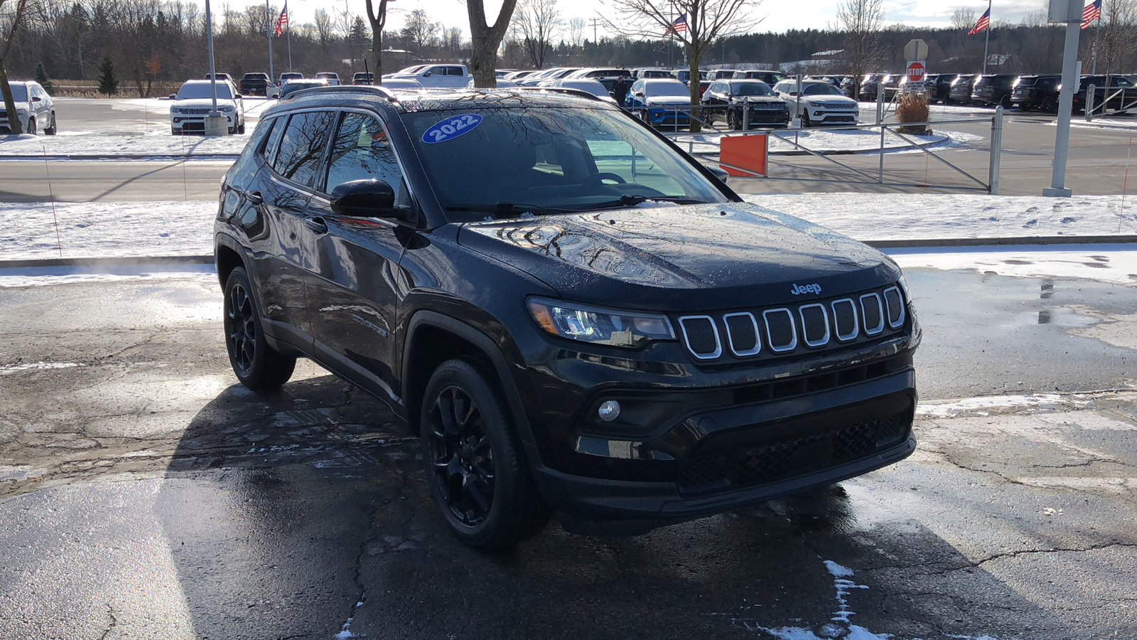 2022 Jeep Compass Latitude Lux 8