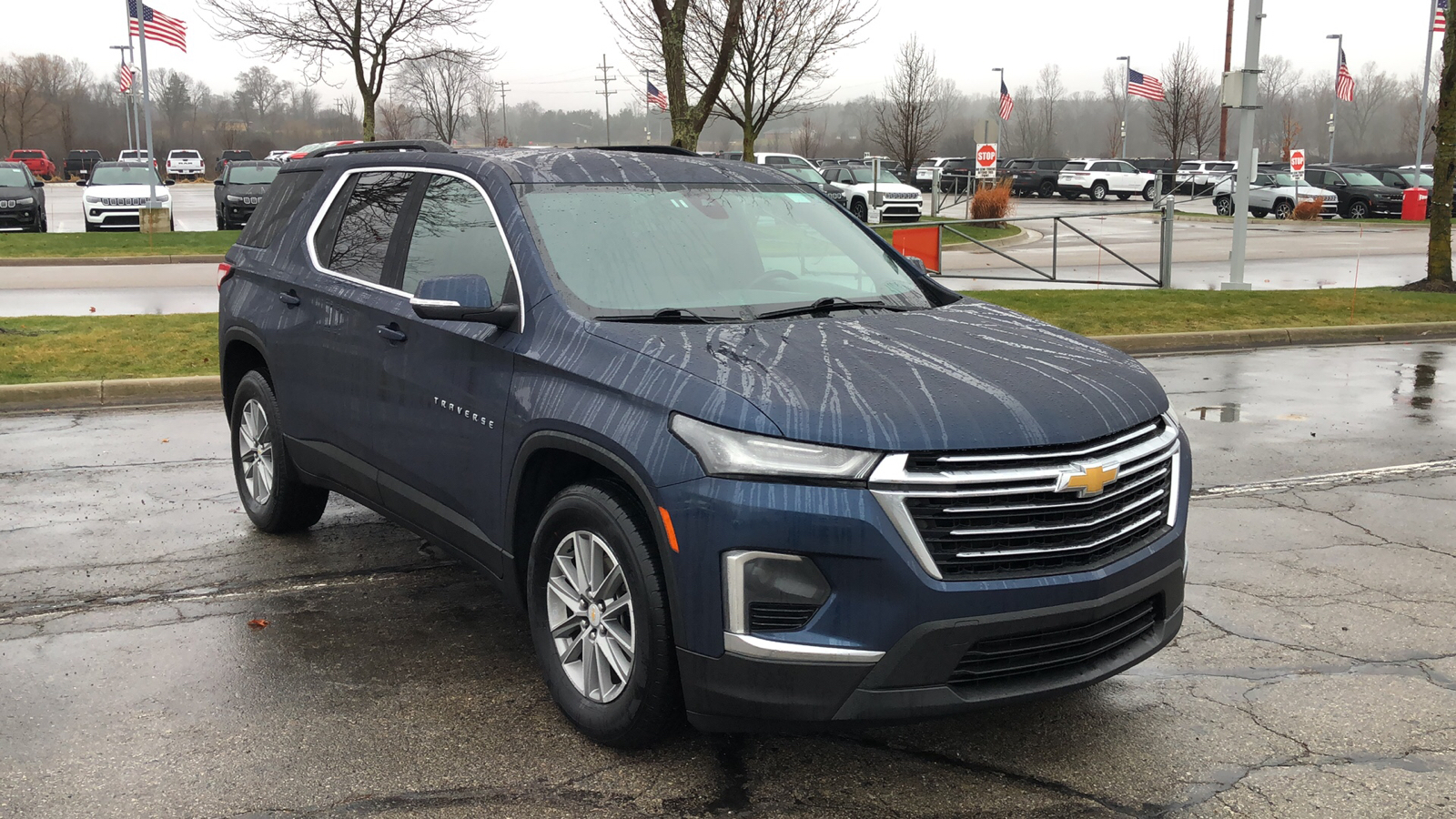 2023 Chevrolet Traverse LT 8