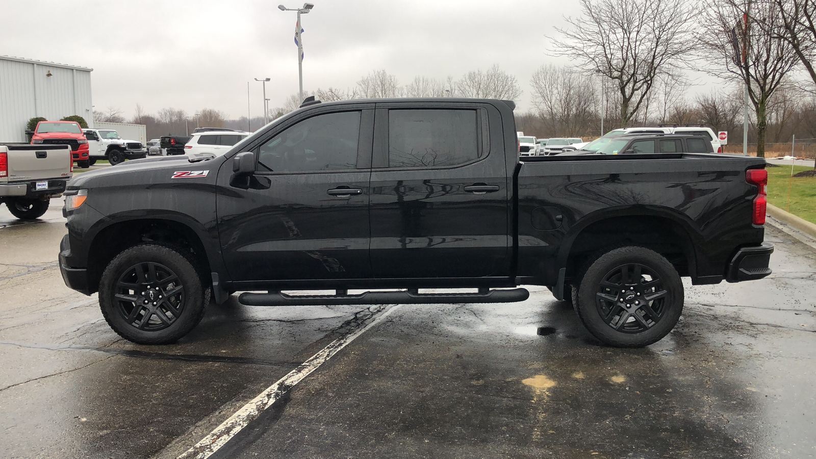 2023 Chevrolet Silverado 1500 Custom Trail Boss 3