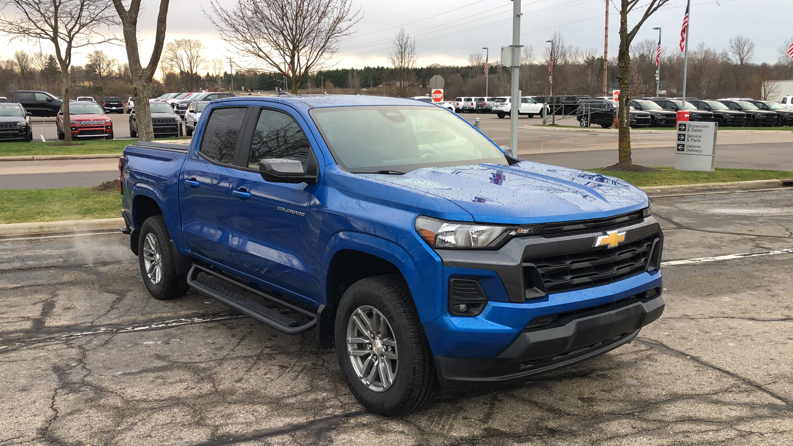 2023 Chevrolet Colorado LT 8