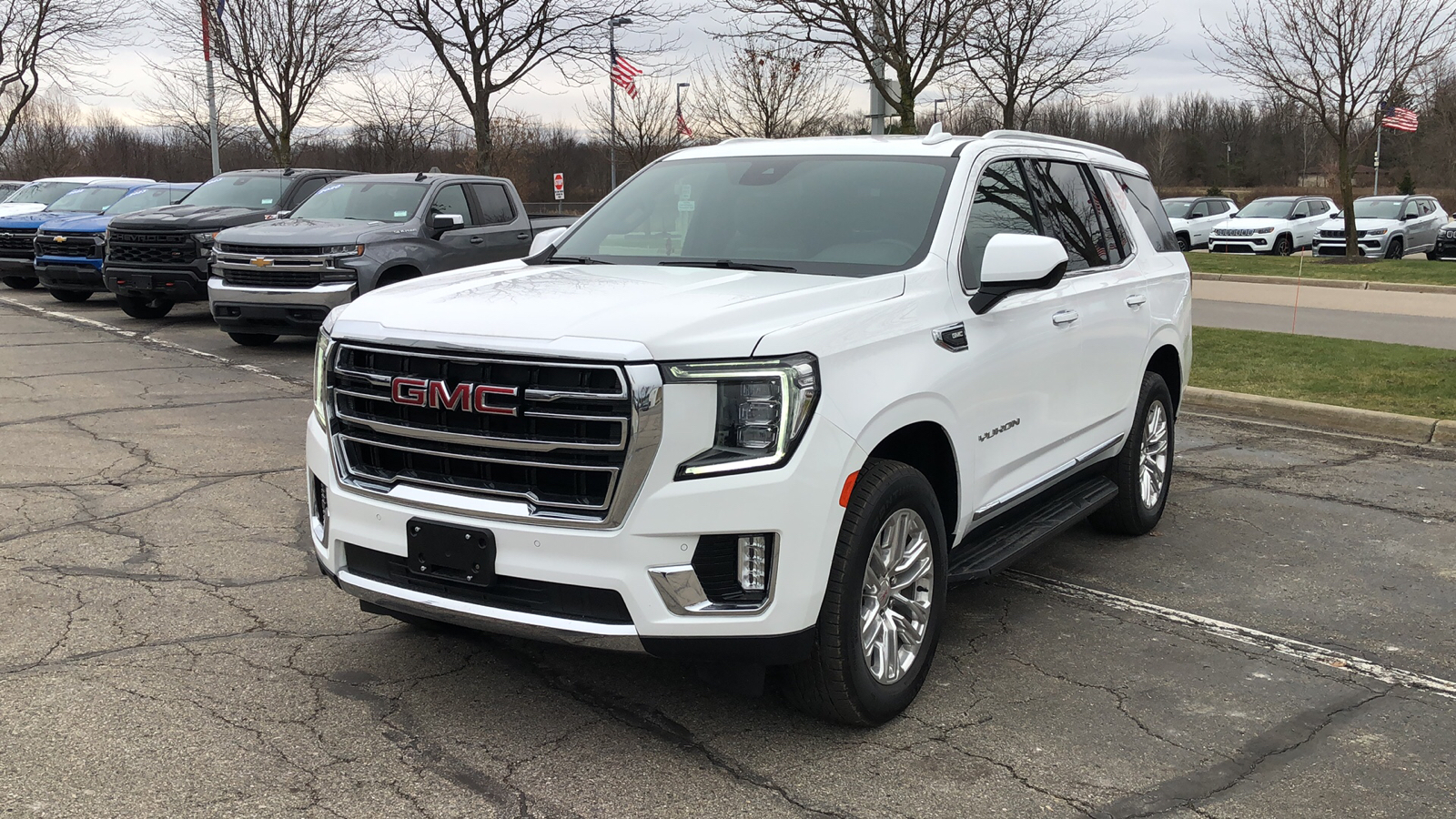 2023 GMC Yukon SLT 3