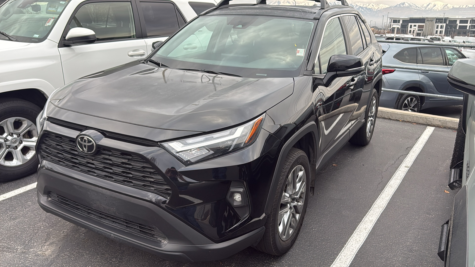 2023 Toyota RAV4 XLE Premium 2