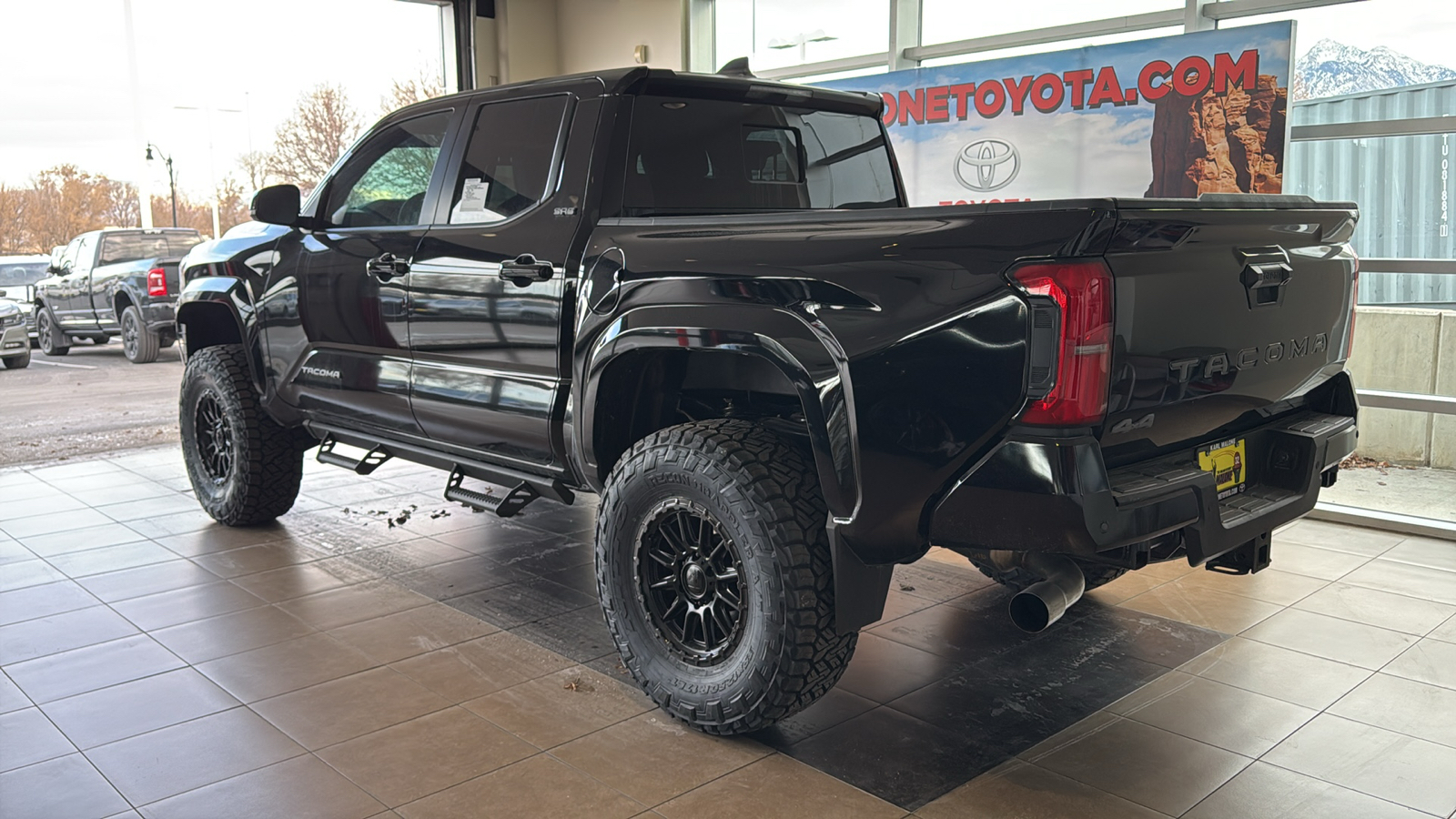 2024 Toyota Tacoma SR5 3