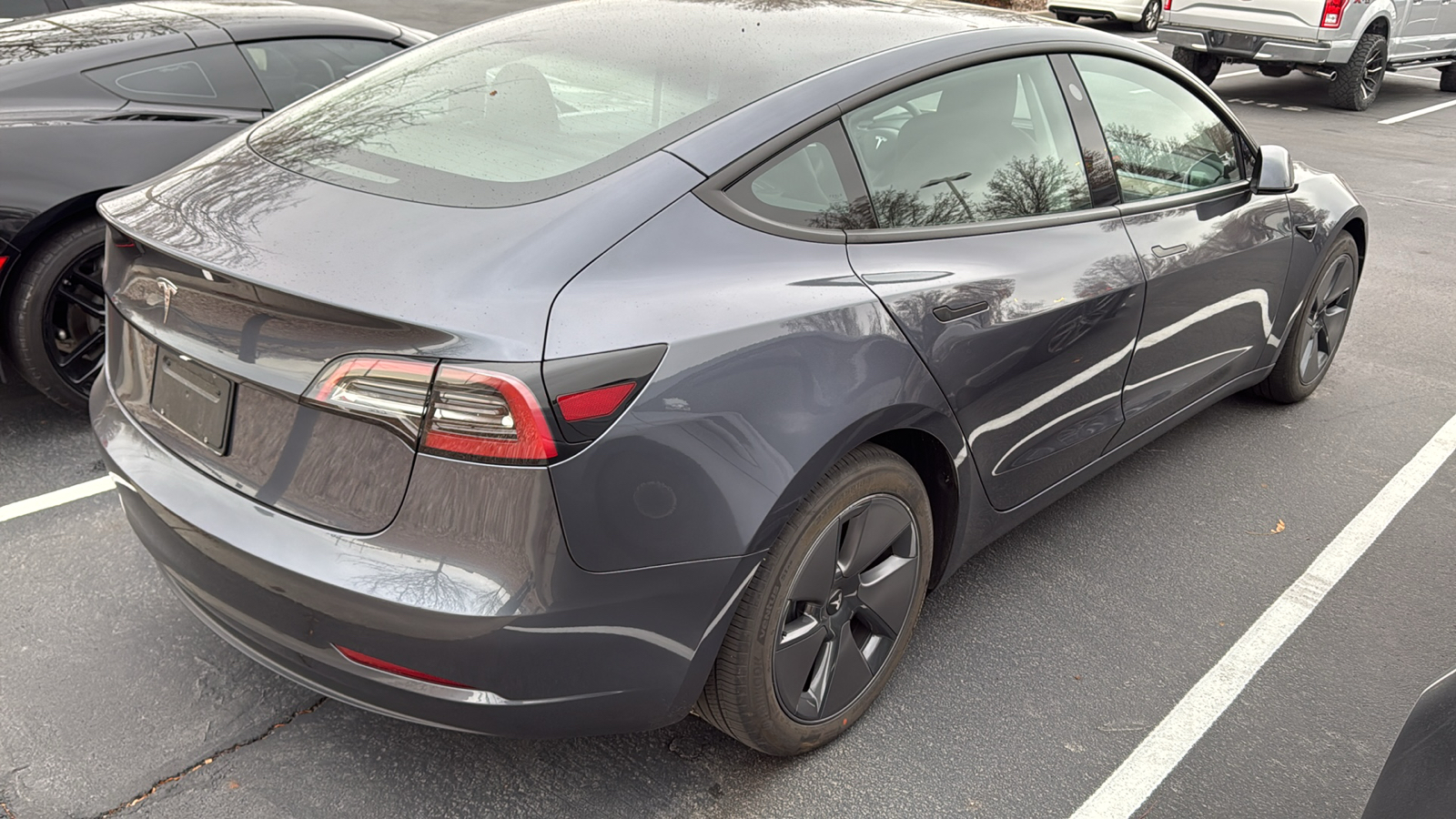 2023 Tesla Model 3 Base 4