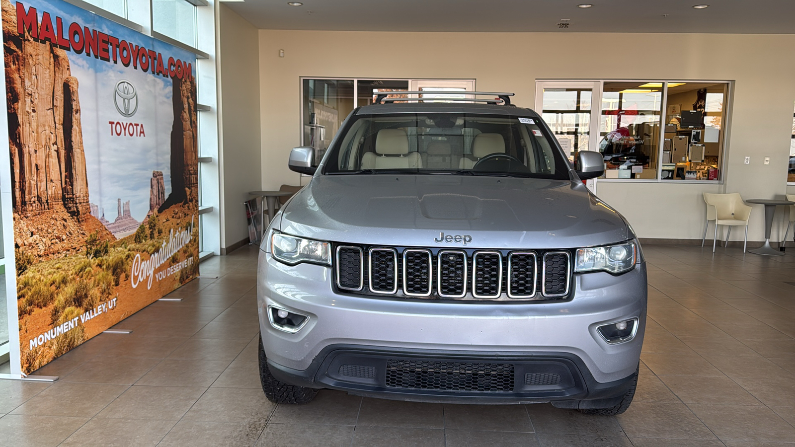 2018 Jeep Grand Cherokee Laredo 1