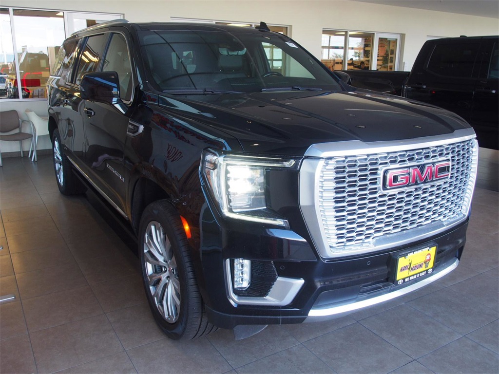 2022 GMC Yukon XL Denali 2