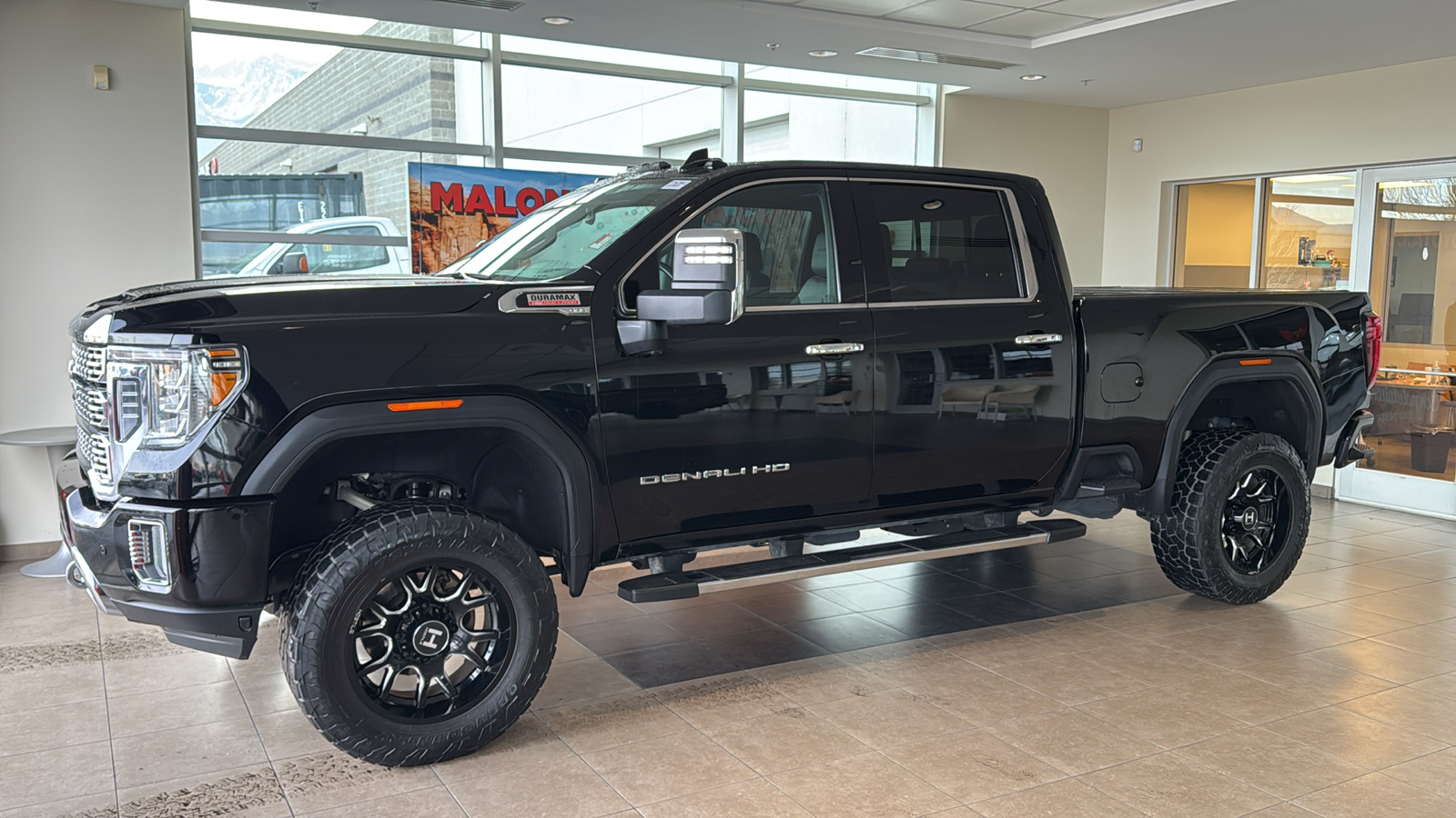 2023 GMC Sierra 3500HD Denali 2